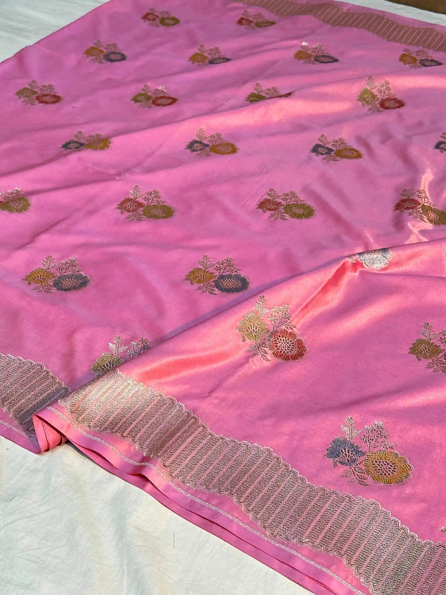 Baby Pink Handbrush Dyed Mashru Silk Banarasi Saree