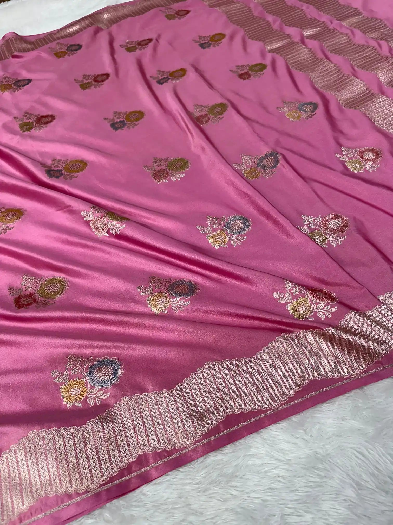 Baby Pink Handbrush Dyed Mashru Silk Banarasi Saree