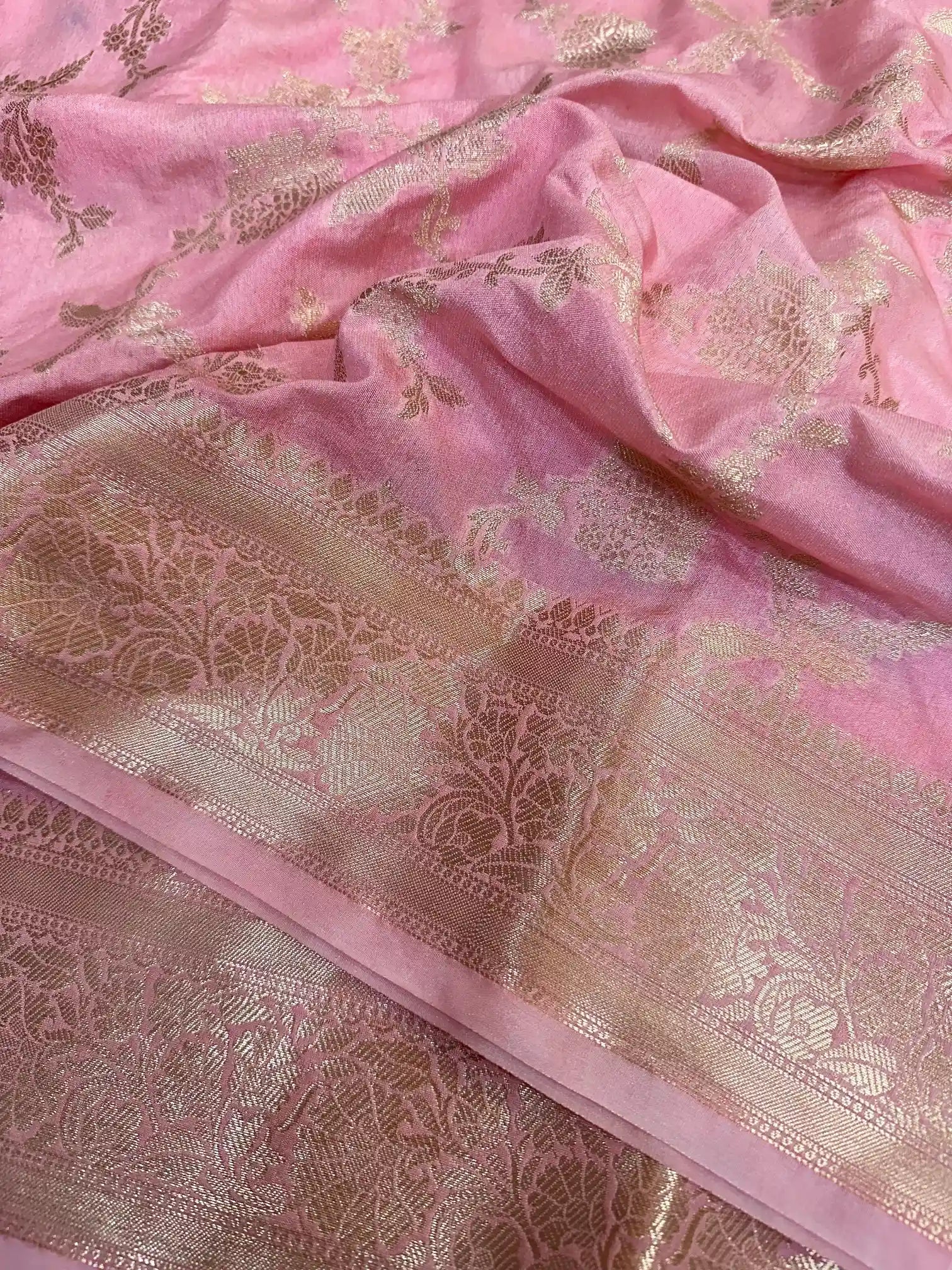 Baby Pink Chiniya Silk Golden Zari Floral Weave Banarasi Saree