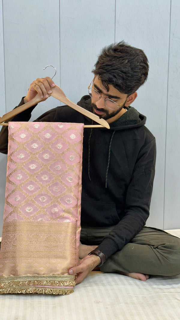 Baby Pink Chiniya Silk Lace Attached Banarasi Saree