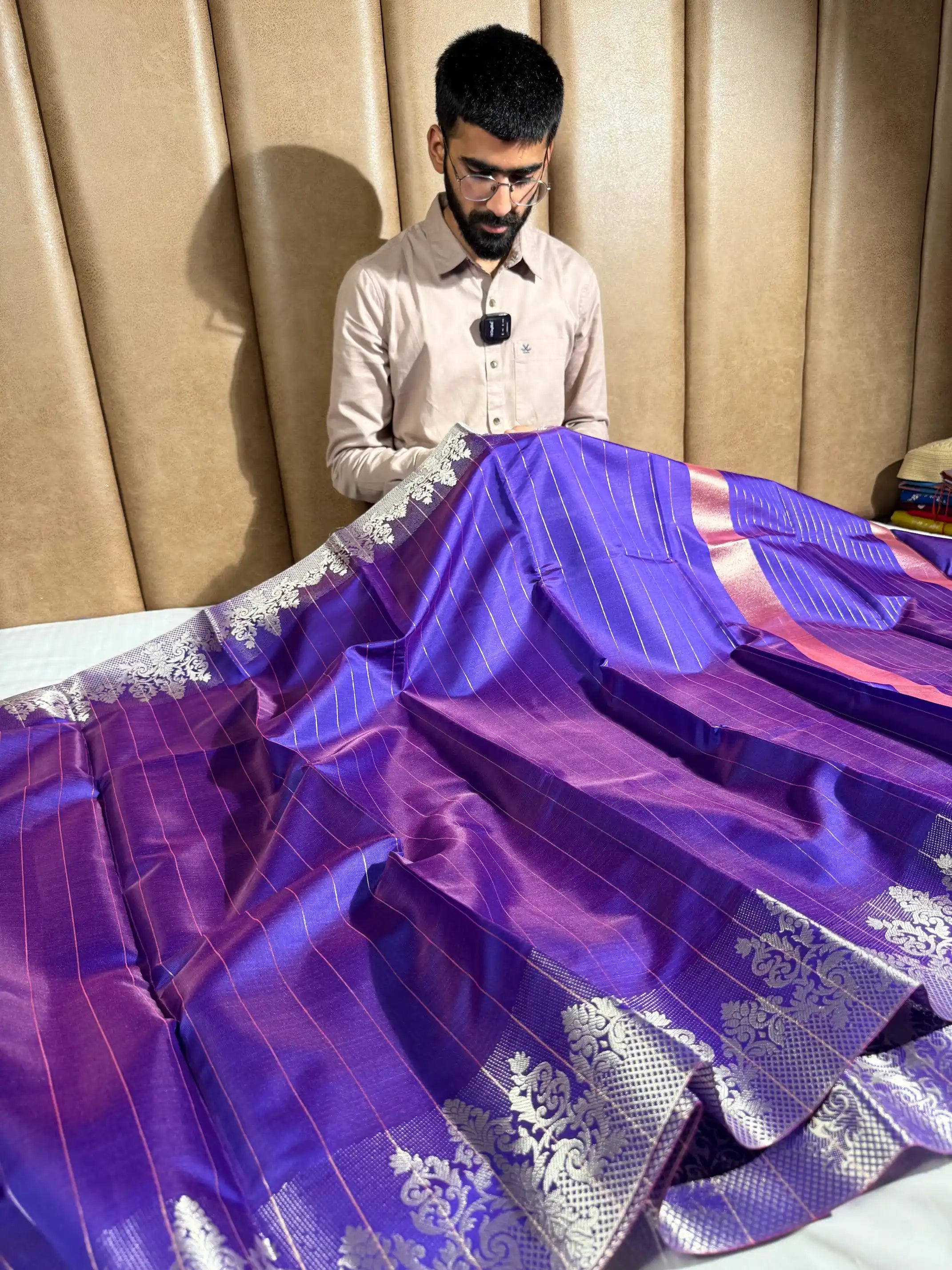 Baigani Softsilk Stripes Weave Banarasi Saree