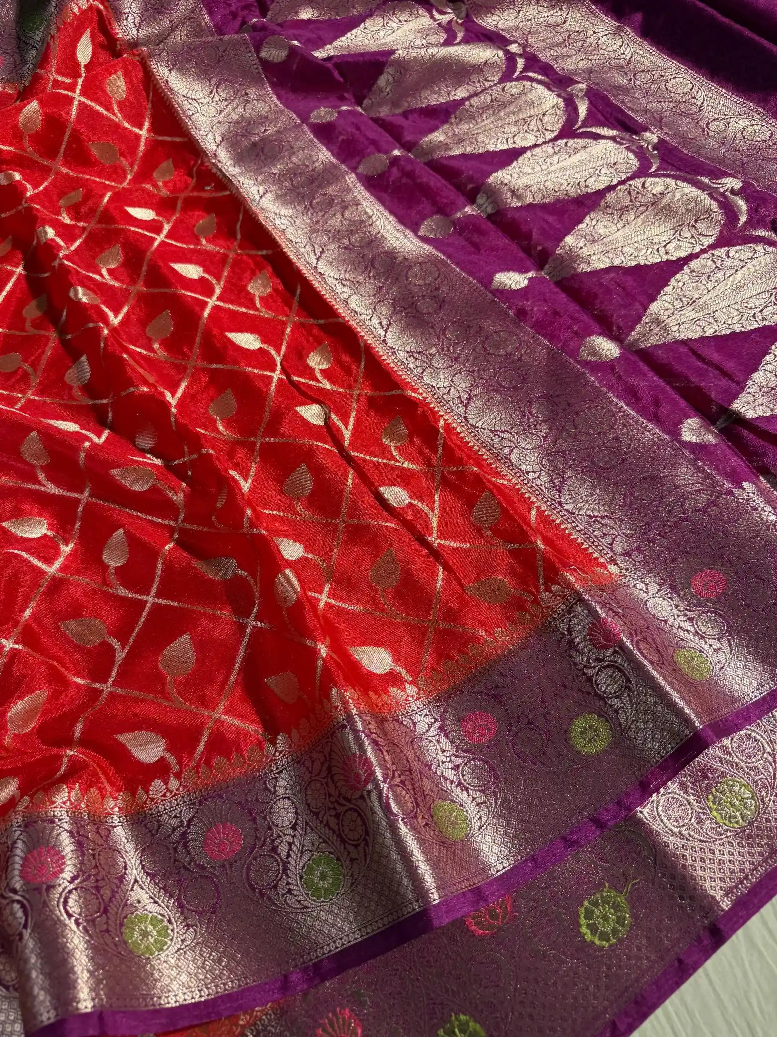 Beautiful Contrast Shade in Chiniya Silk Traditional Banarasi Saree with Zari Brocade Pallu
