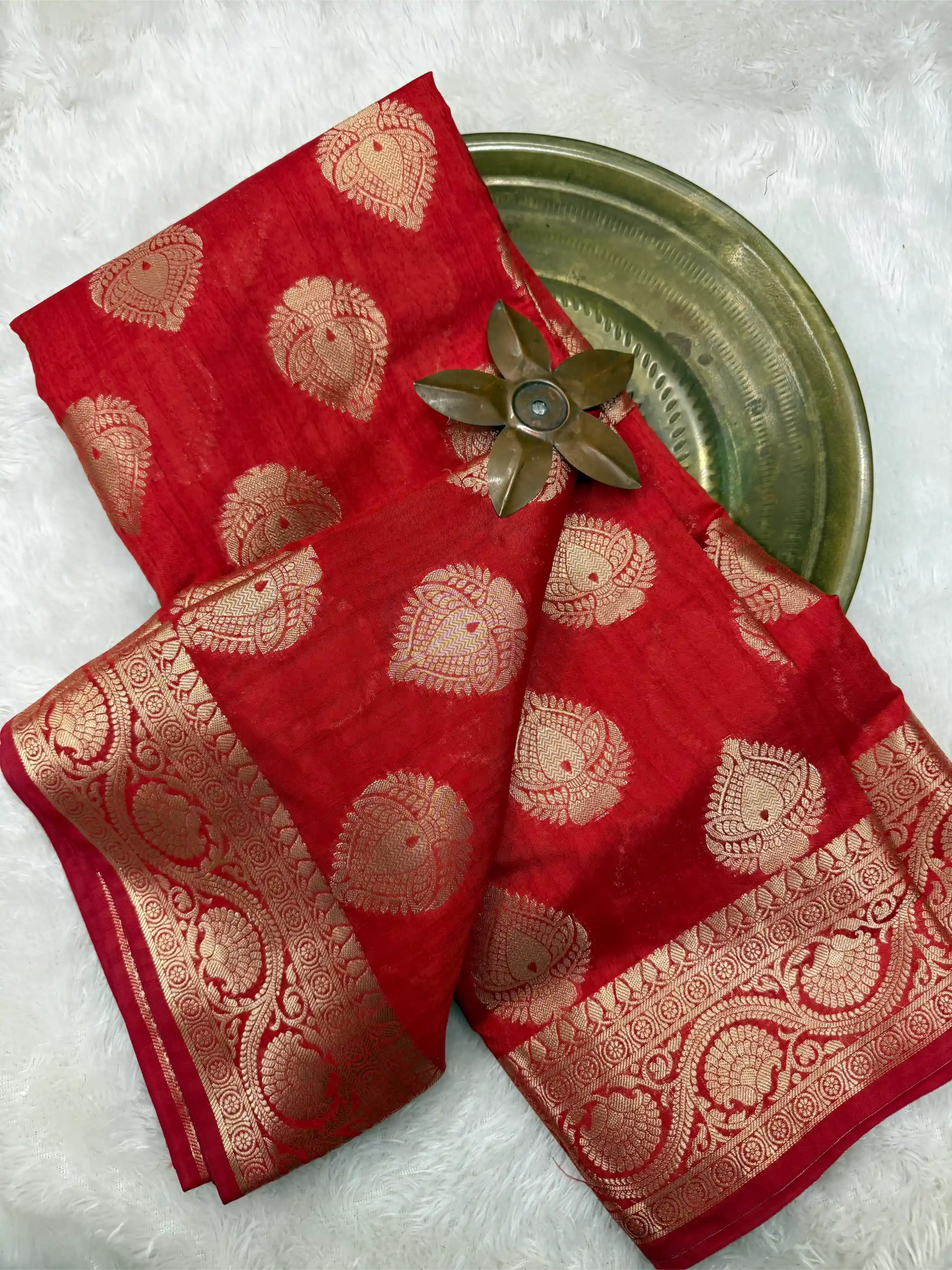 Beautiful Softsilk Eccentric Weave Banarasi Saree