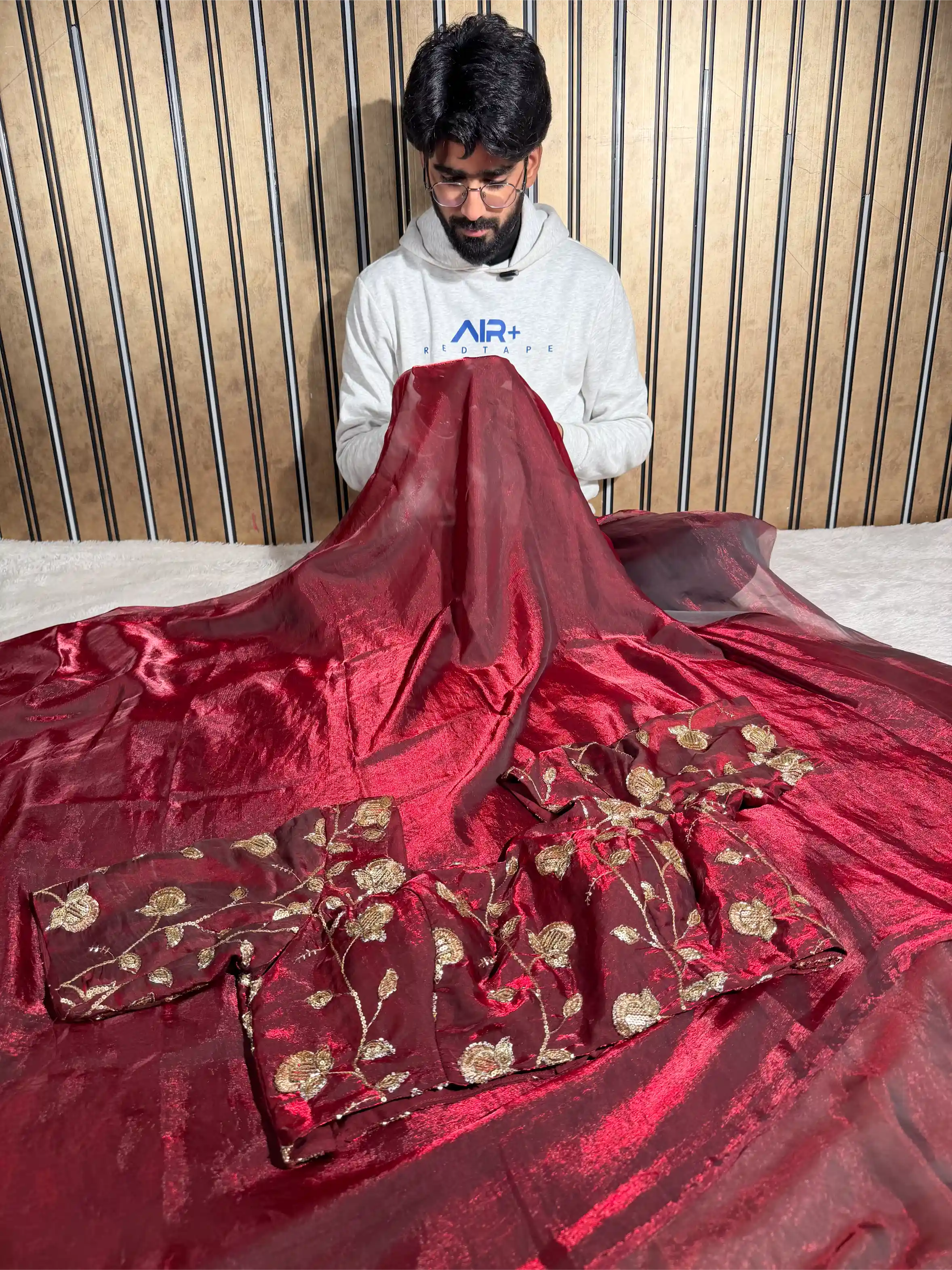 Blood Red Breathable Tissue Silk Designer Banarasi Saree