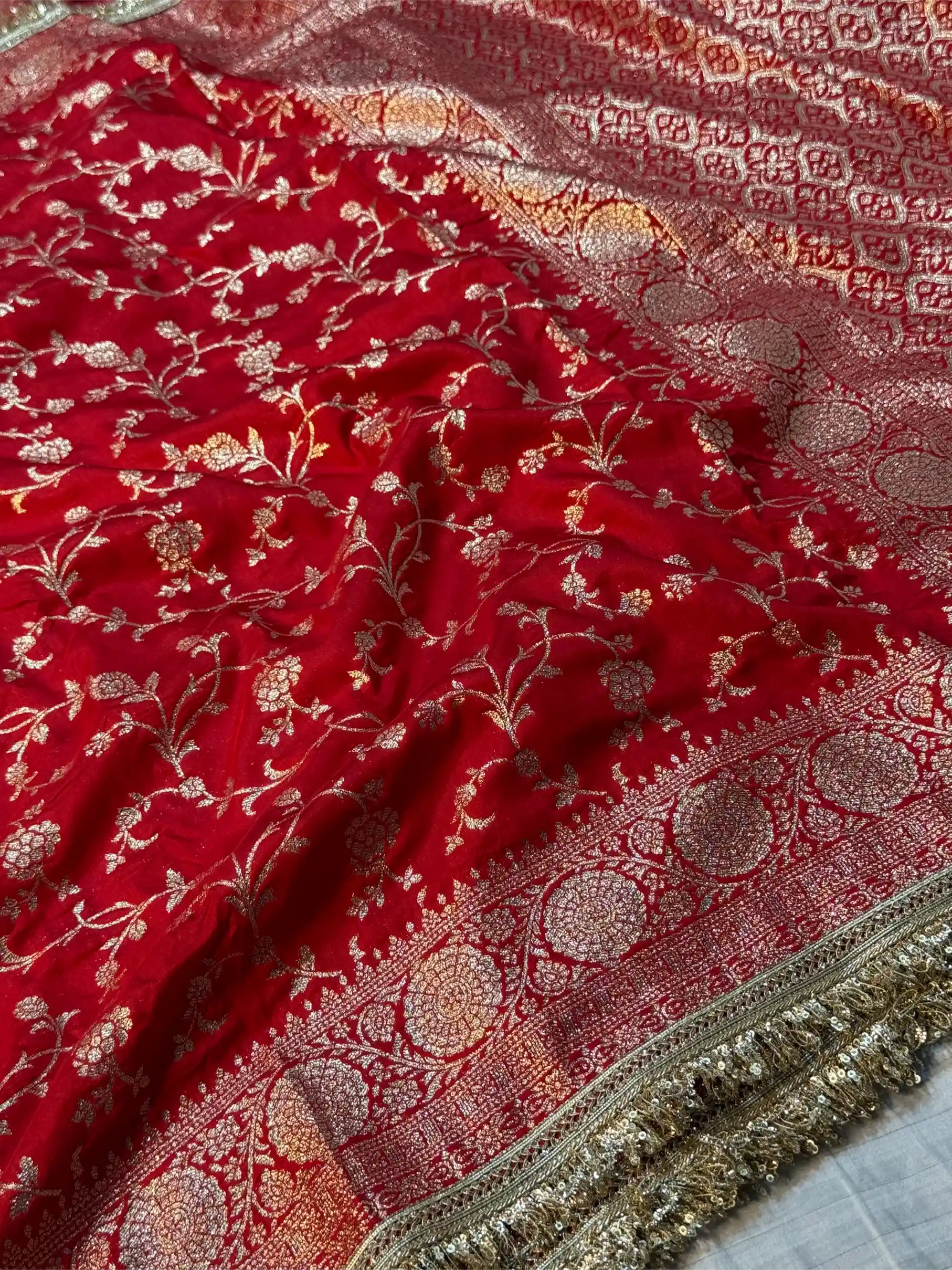 Bridal Red Chiniya Silk Designer Lace Attached Banarasi Saree