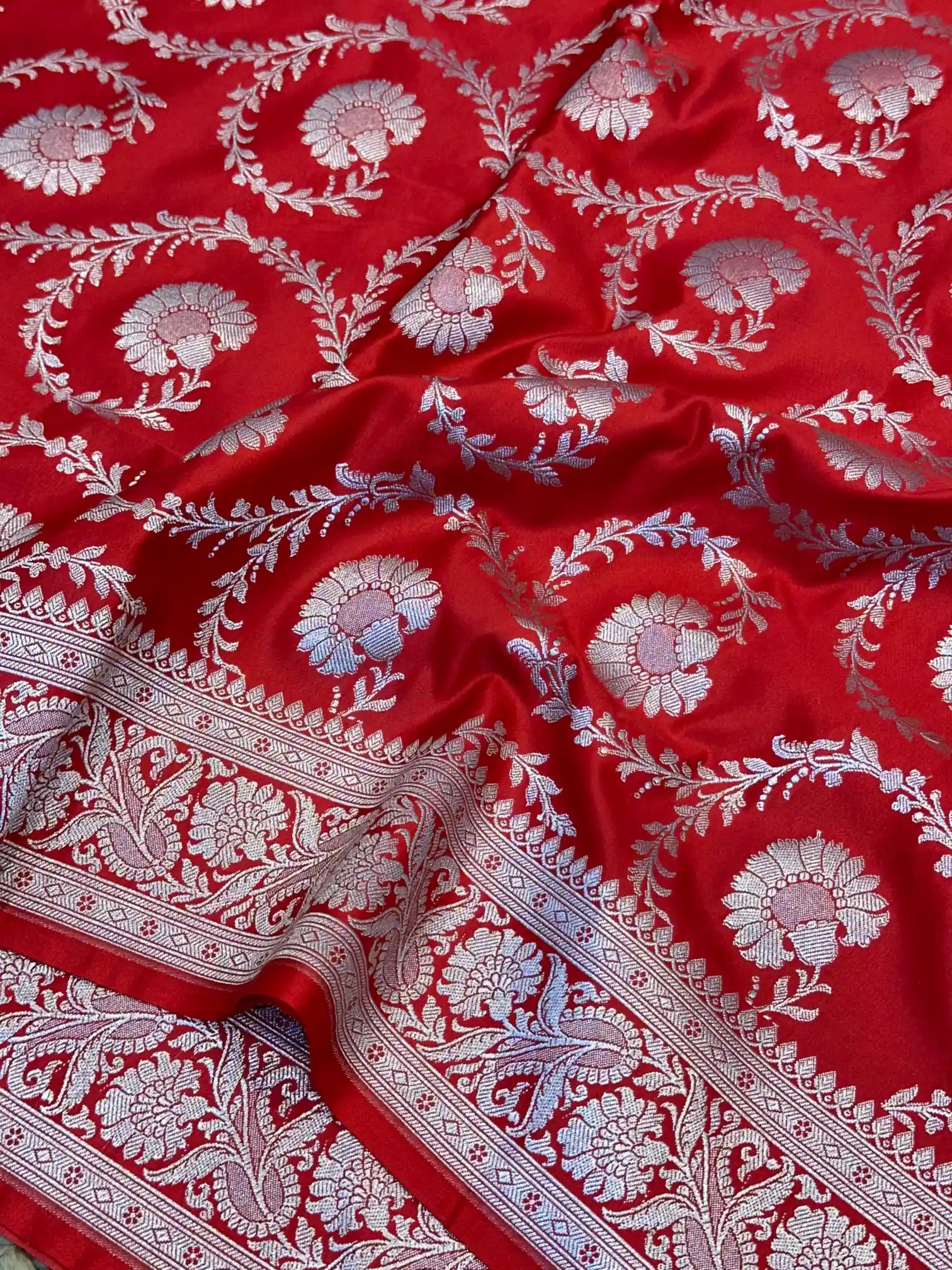 Bridal Red Floral Jaal Weave Mashru Katan Silk Saree