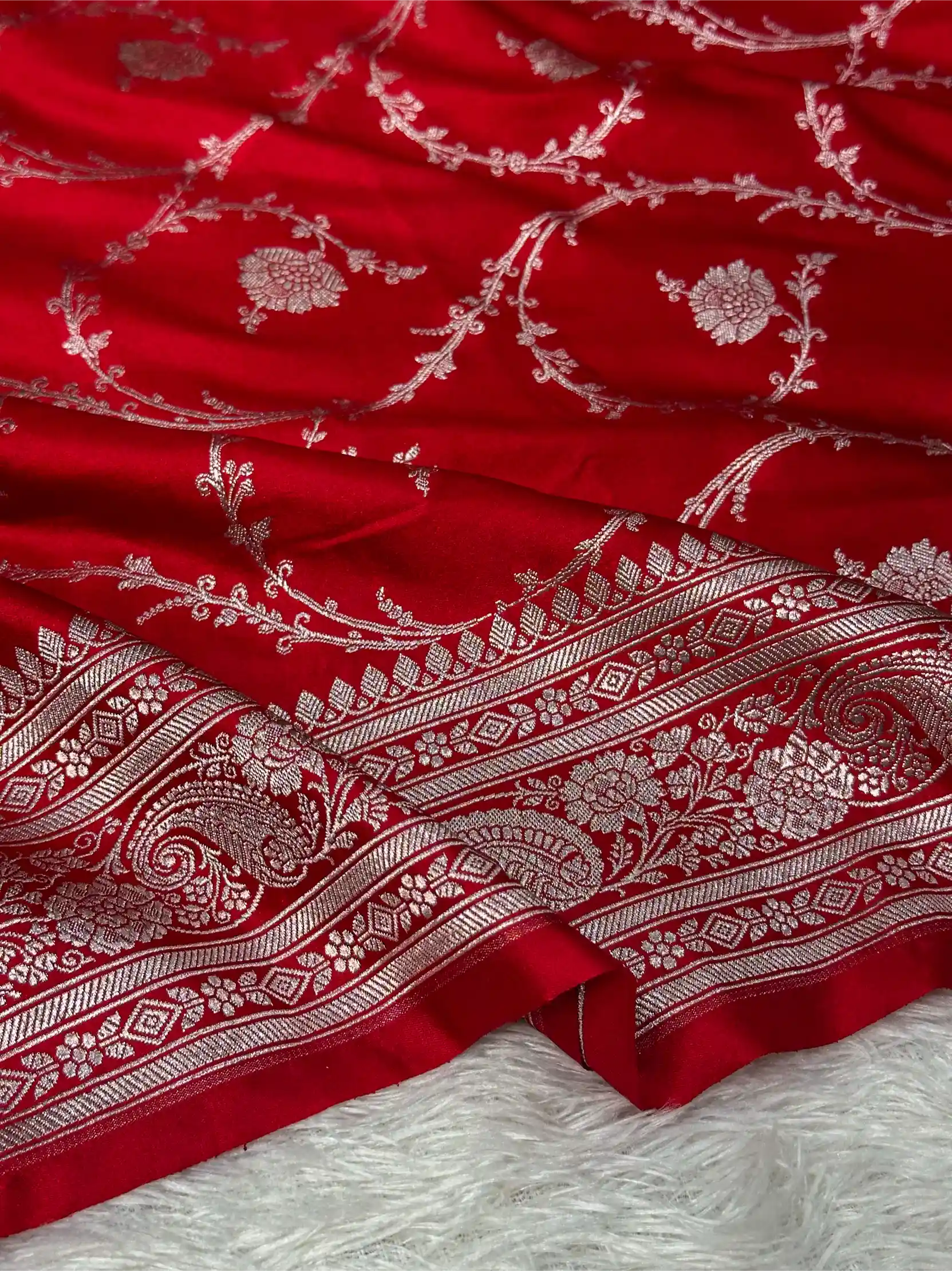 Bridal Red Mashru Katan Silk Floral Jaal Weave Banarasi Saree
