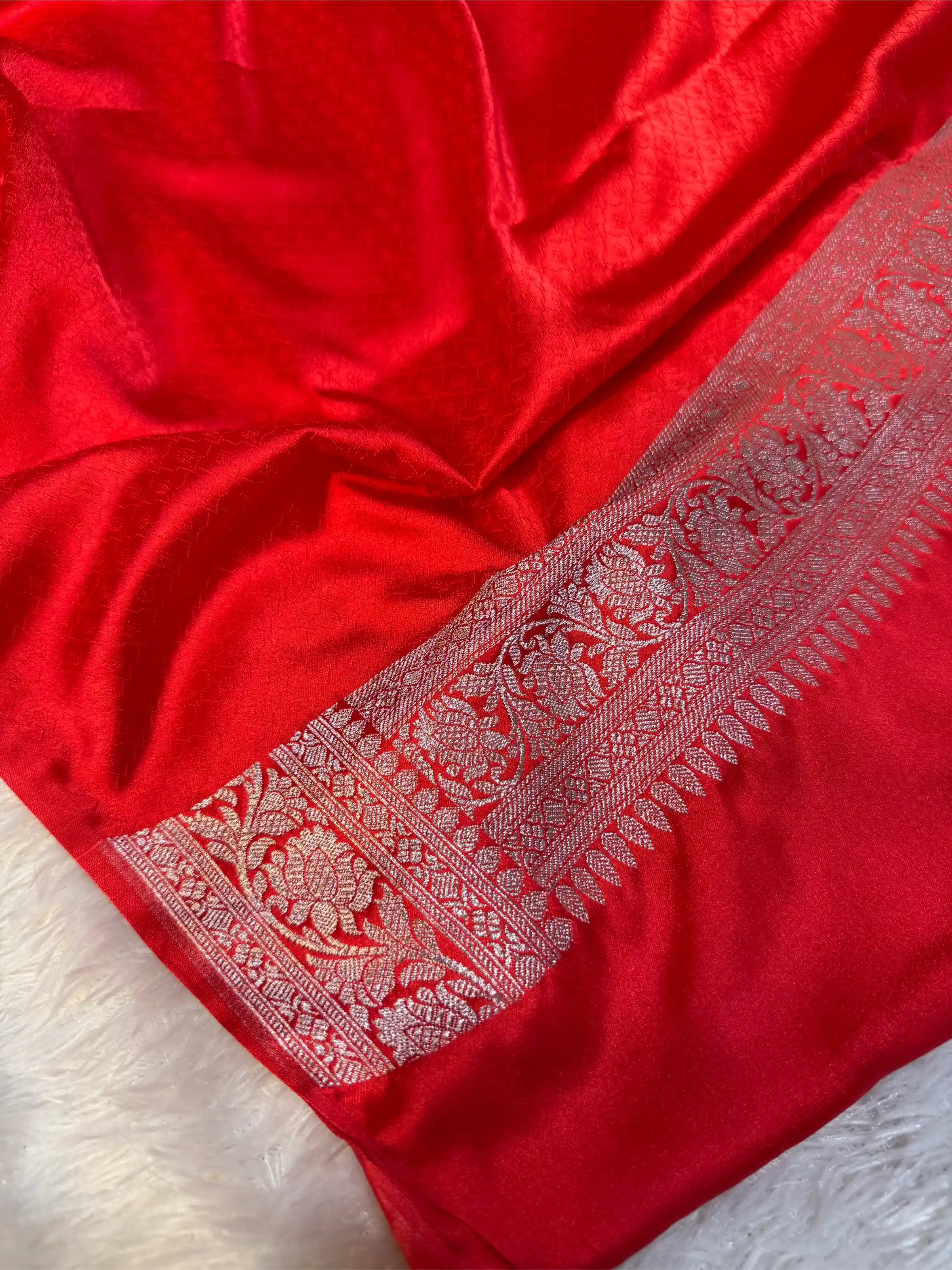 Bridal Red Mashru Katan Silver Zari Khaddi Buti Concept Banarasi Saree