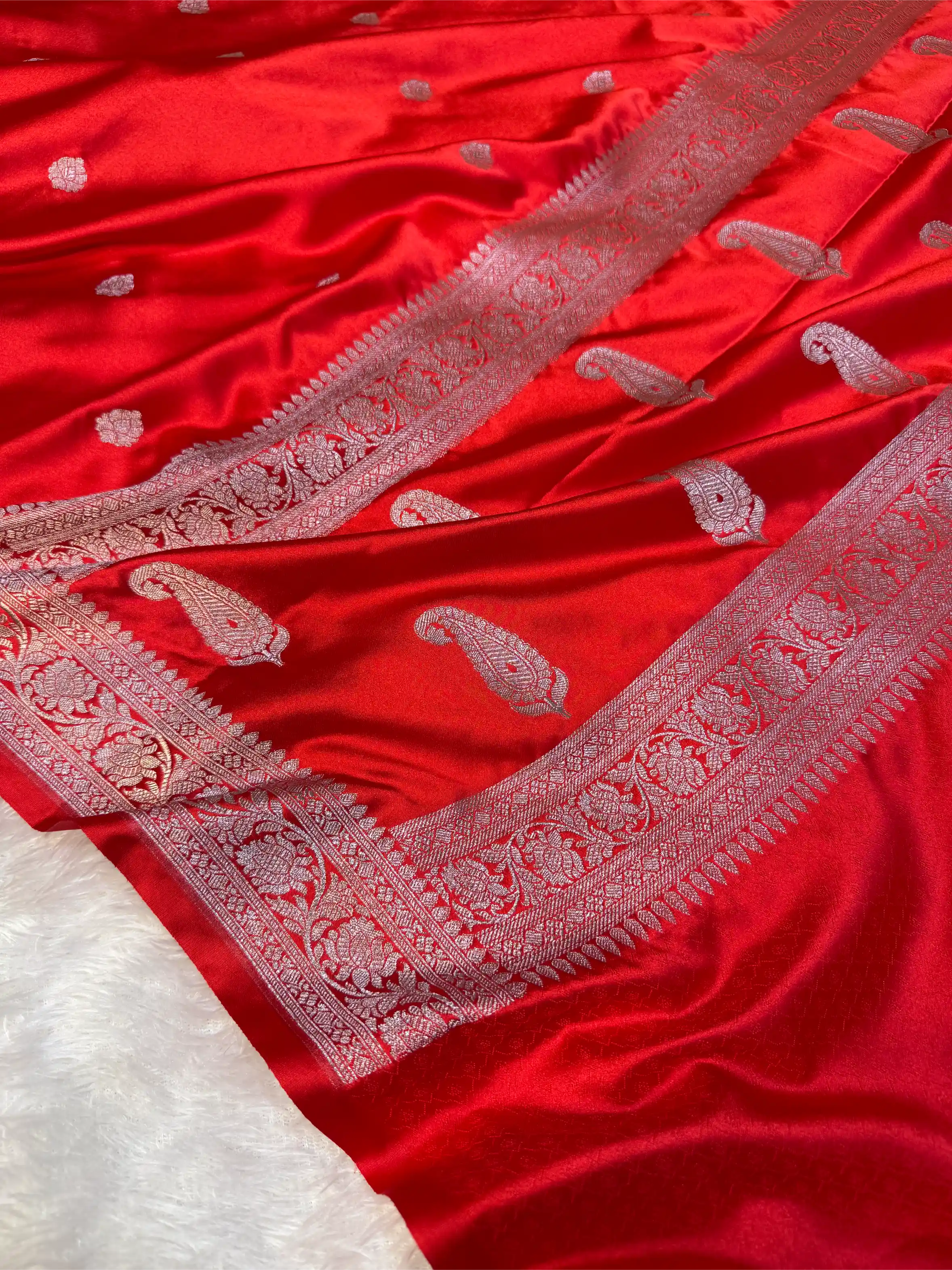 Bridal Red Mashru Katan Silver Zari Khaddi Buti Concept Banarasi Saree