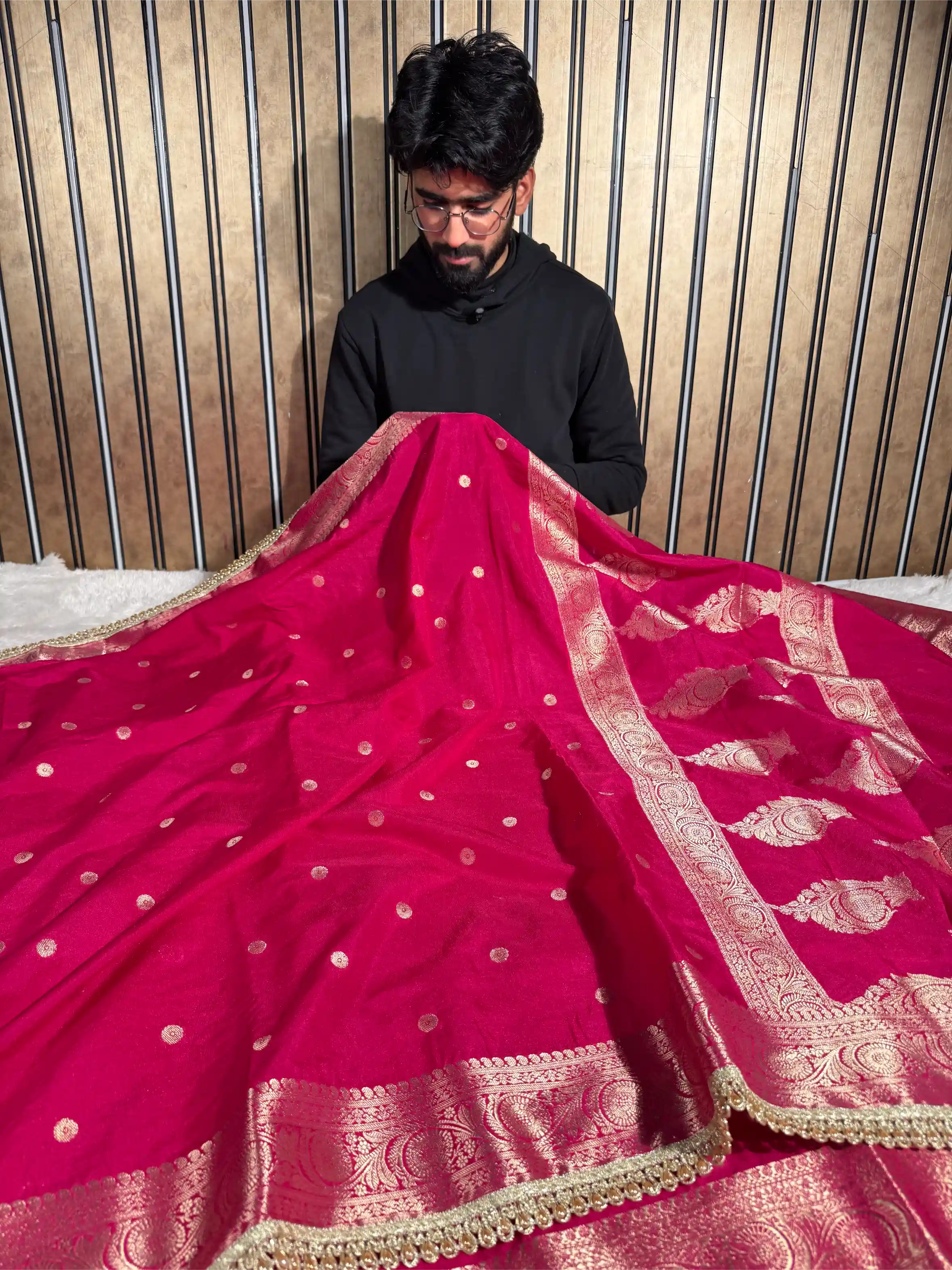 Bright Pink Chinia Silk Designer Moti Lace Attached Banarasi Saree