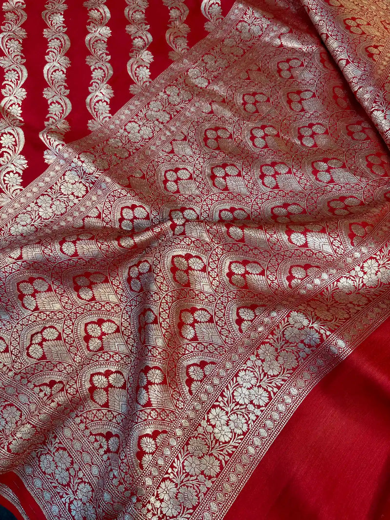 Bright Red Aada Design Munga Silk Saree