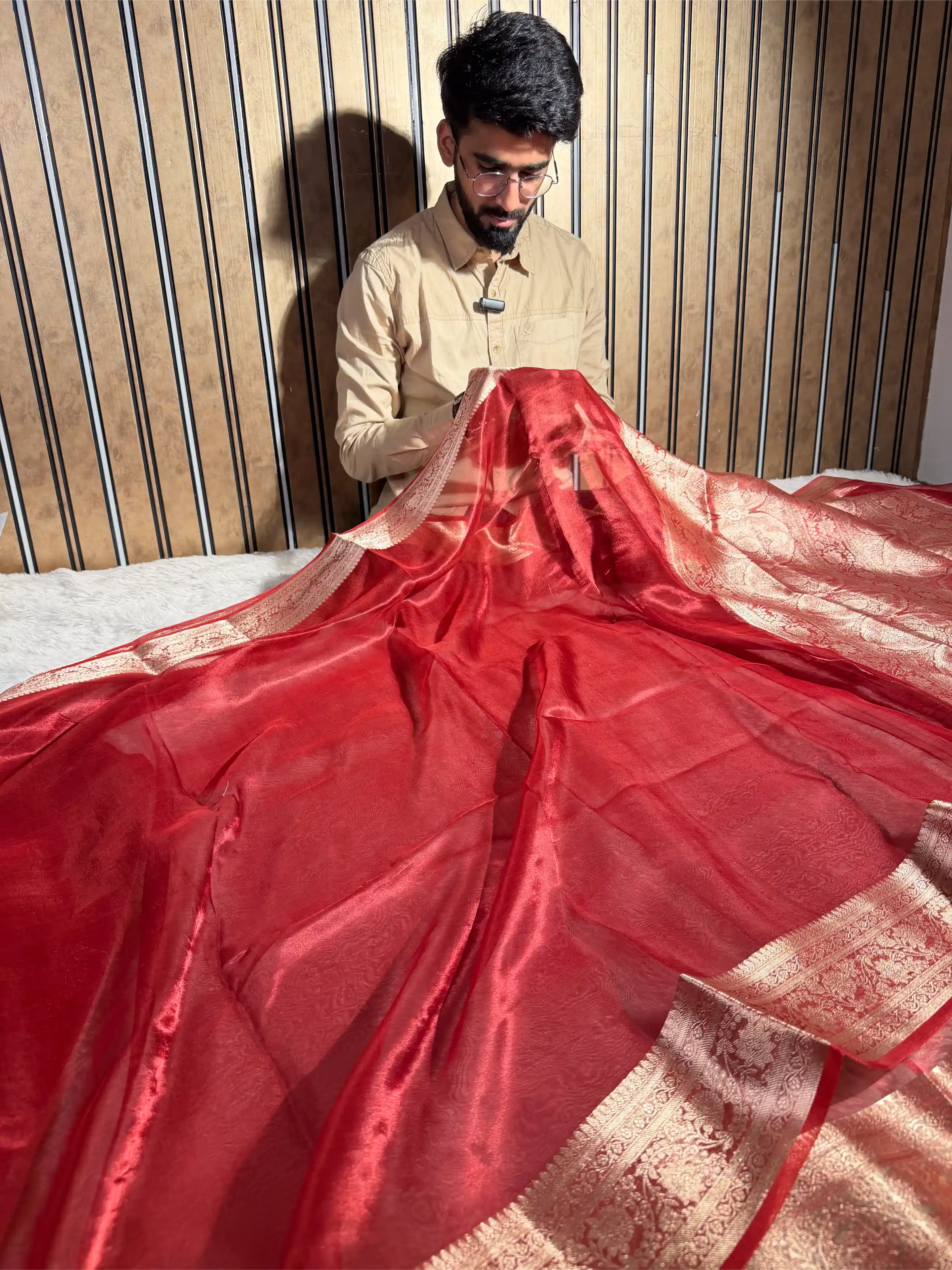 Carmine Maroon 100% Pure Tissue Silk Traditional Jacquard Weave Banarasi Saree