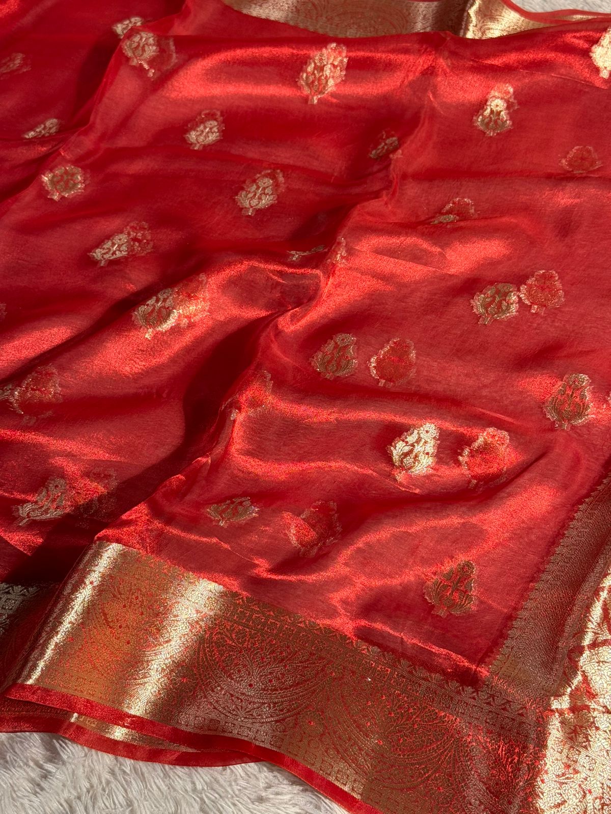 Carmine Red 100% Pure Tissue Silk Traditional Jacquard Weave Banarasi Saree