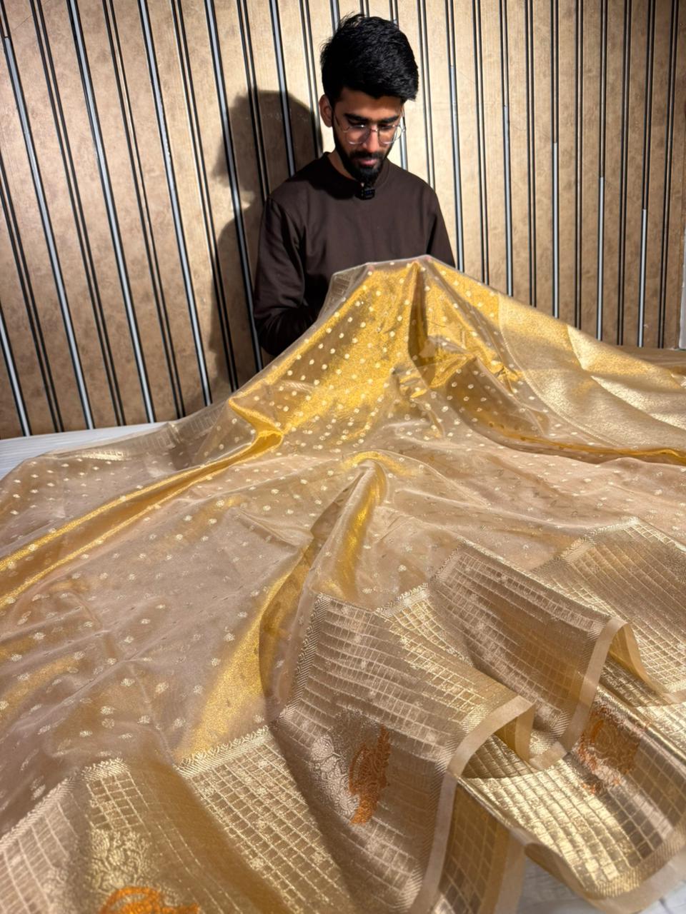 Copper Tissue Silk Traditional Buti Banarasi Saree