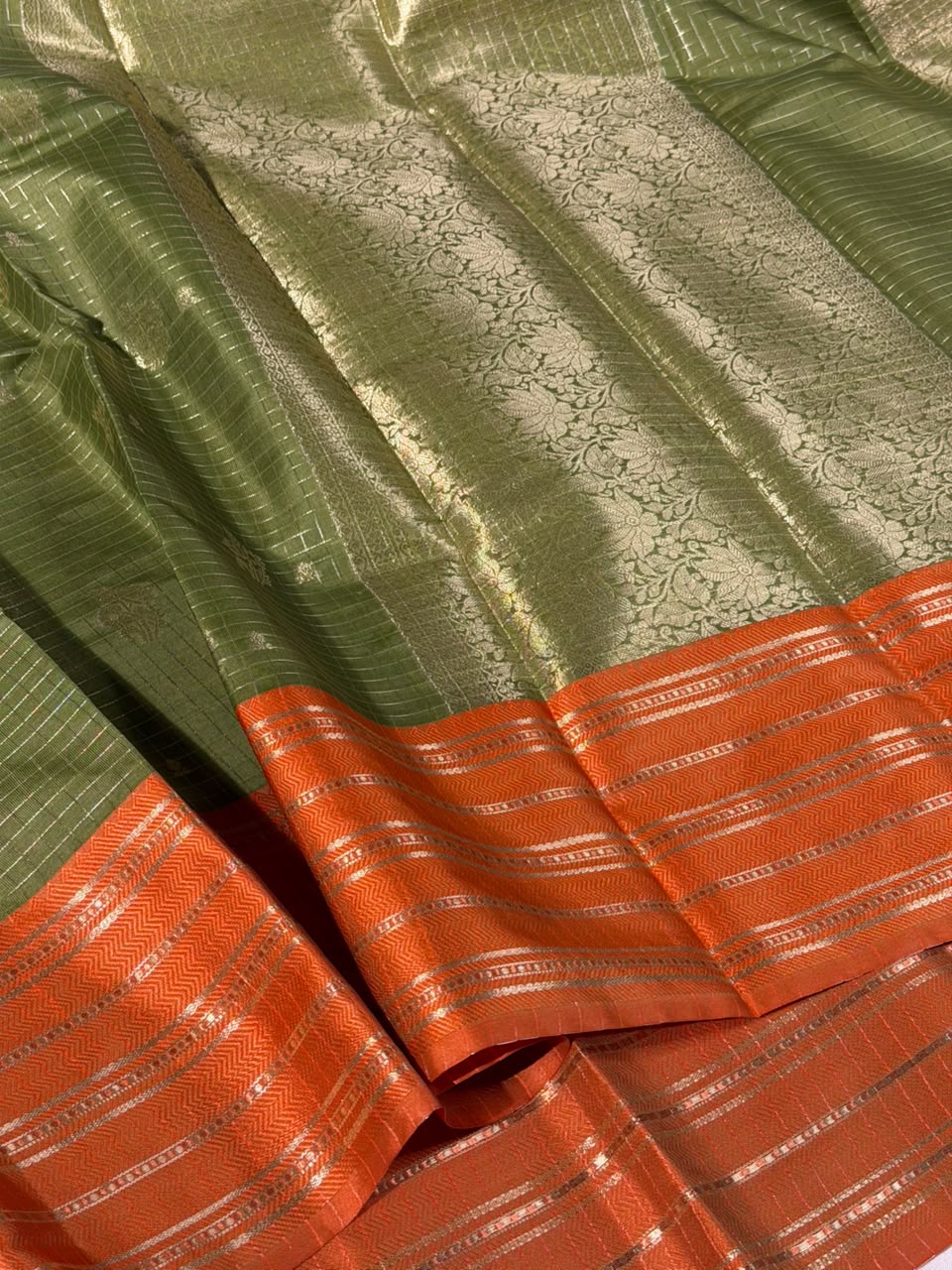 Mehendi Green Checks Buta Soft Banarasi Silk Saree