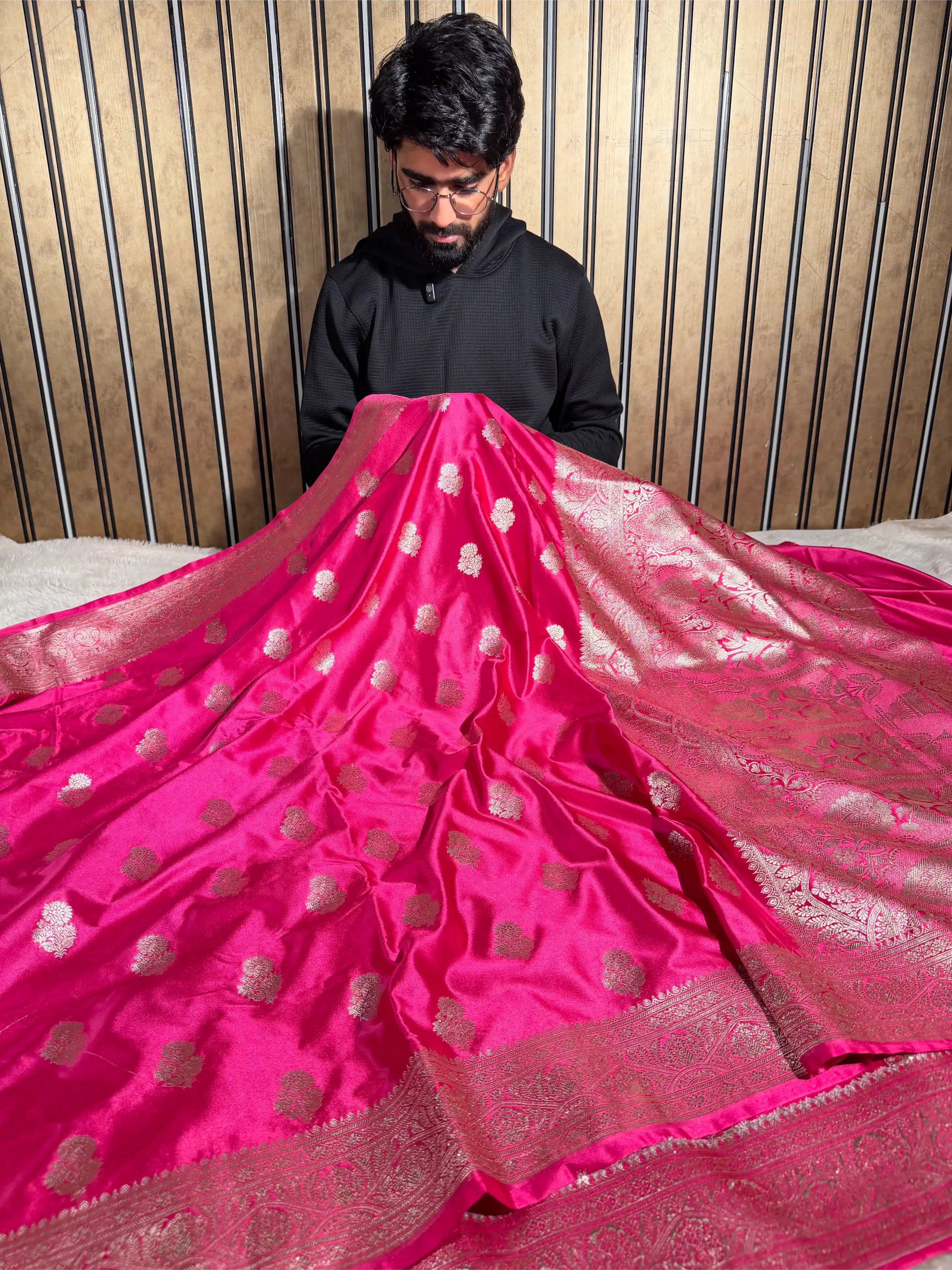 Dark Rani Mashru Katan Silk Traditional Buta Weave Banarasi Saree