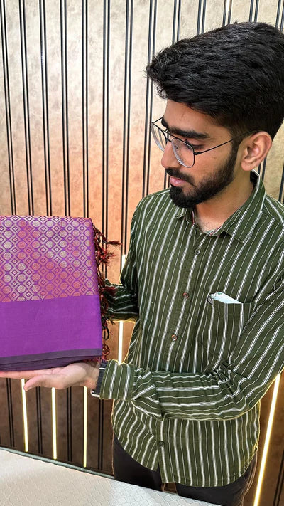 
Dark Purple Softsilk Brocade Pattern Jacquard Banarasi Saree

