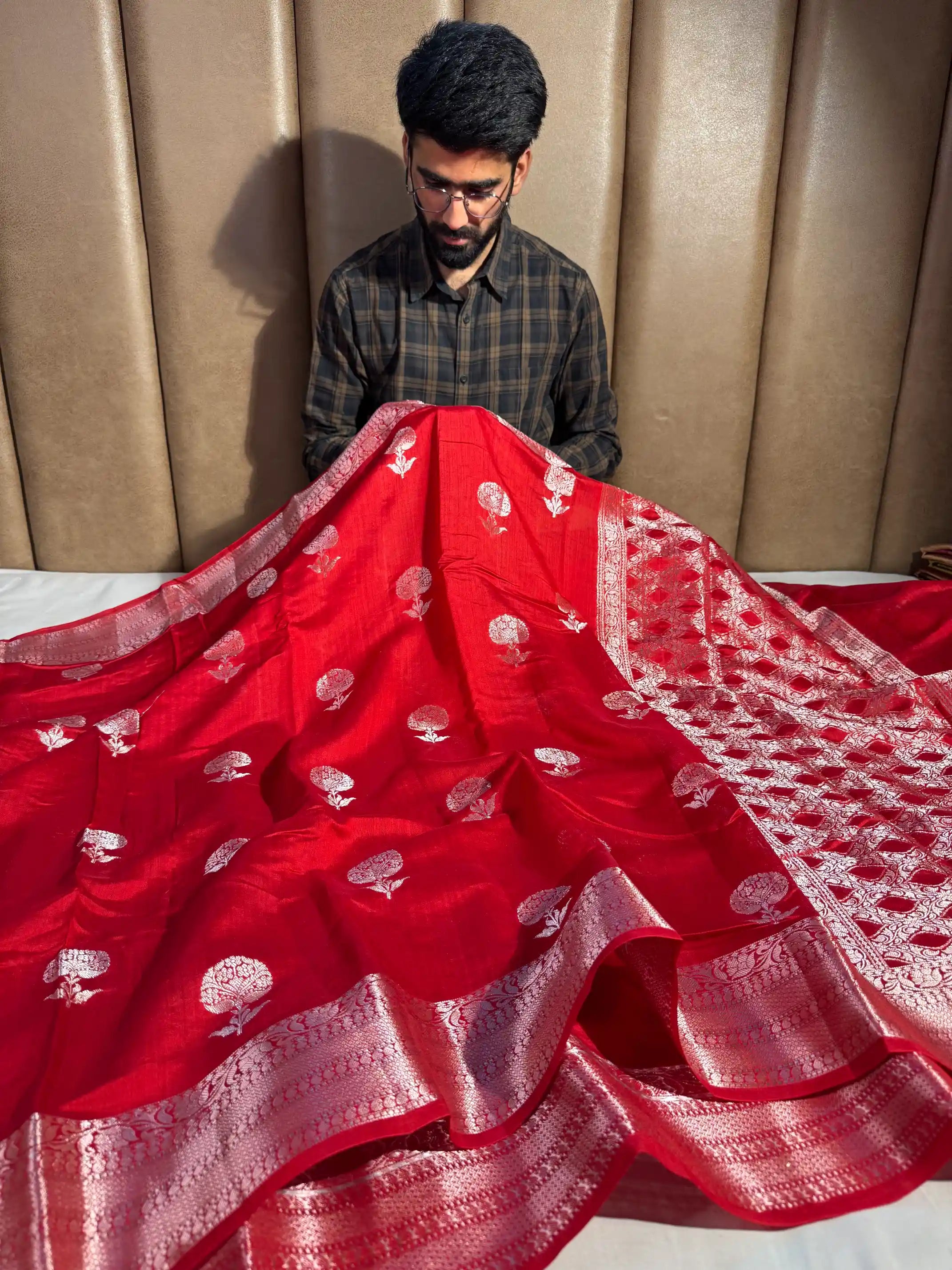 Dark Red Chiniya Silk Traditional Banarasi Saree