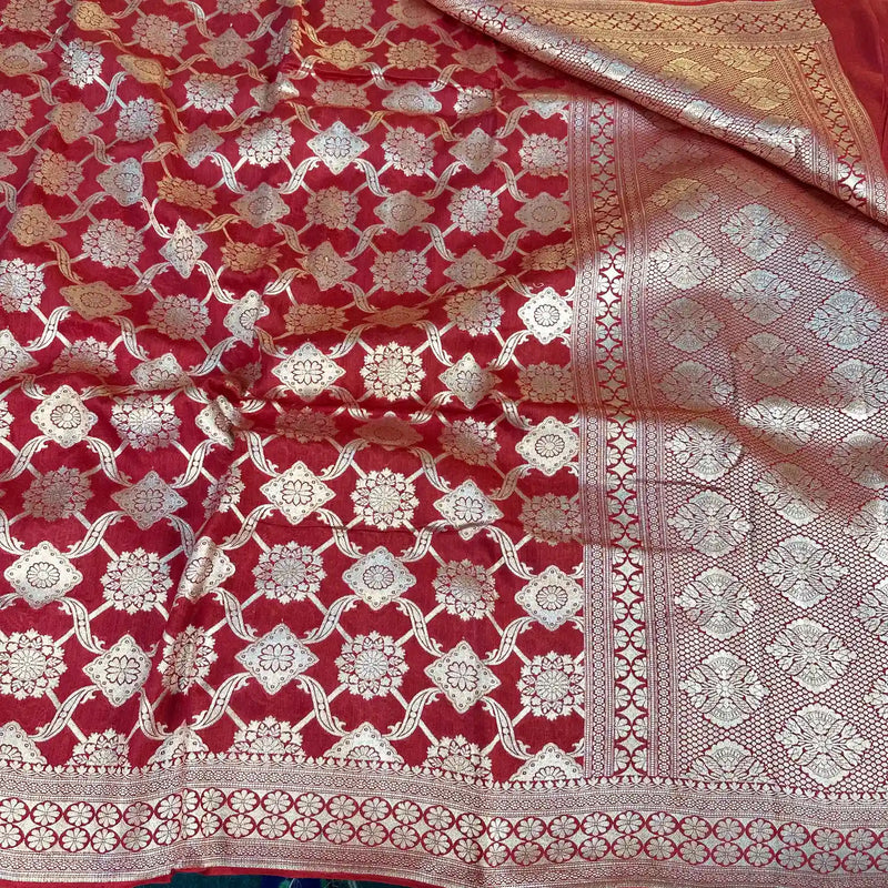 Dark Red Intricate Weave Munga Silk Saree