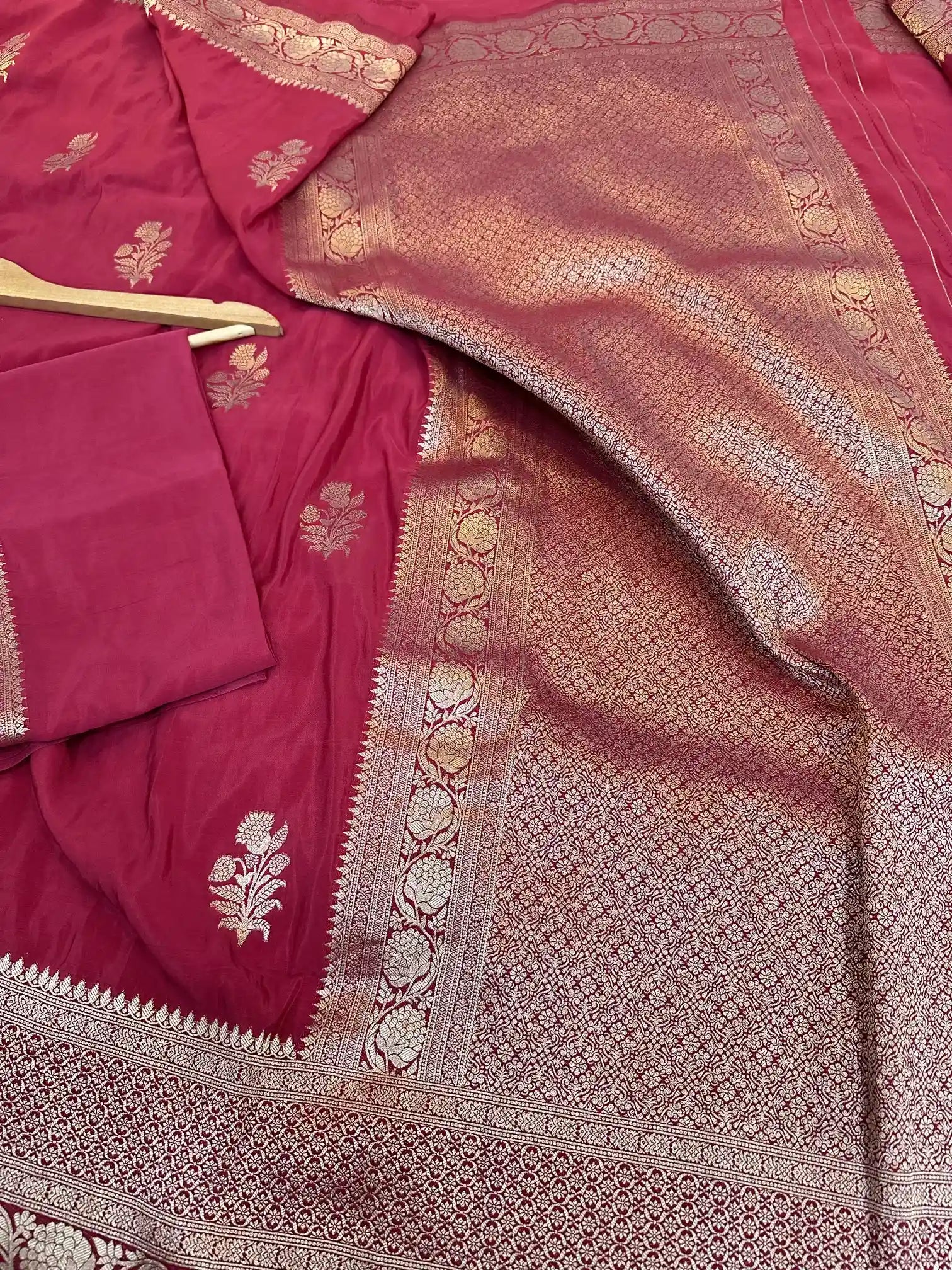 Dark Strawberry Mashru Katan Zari Buta Banarasi Saree