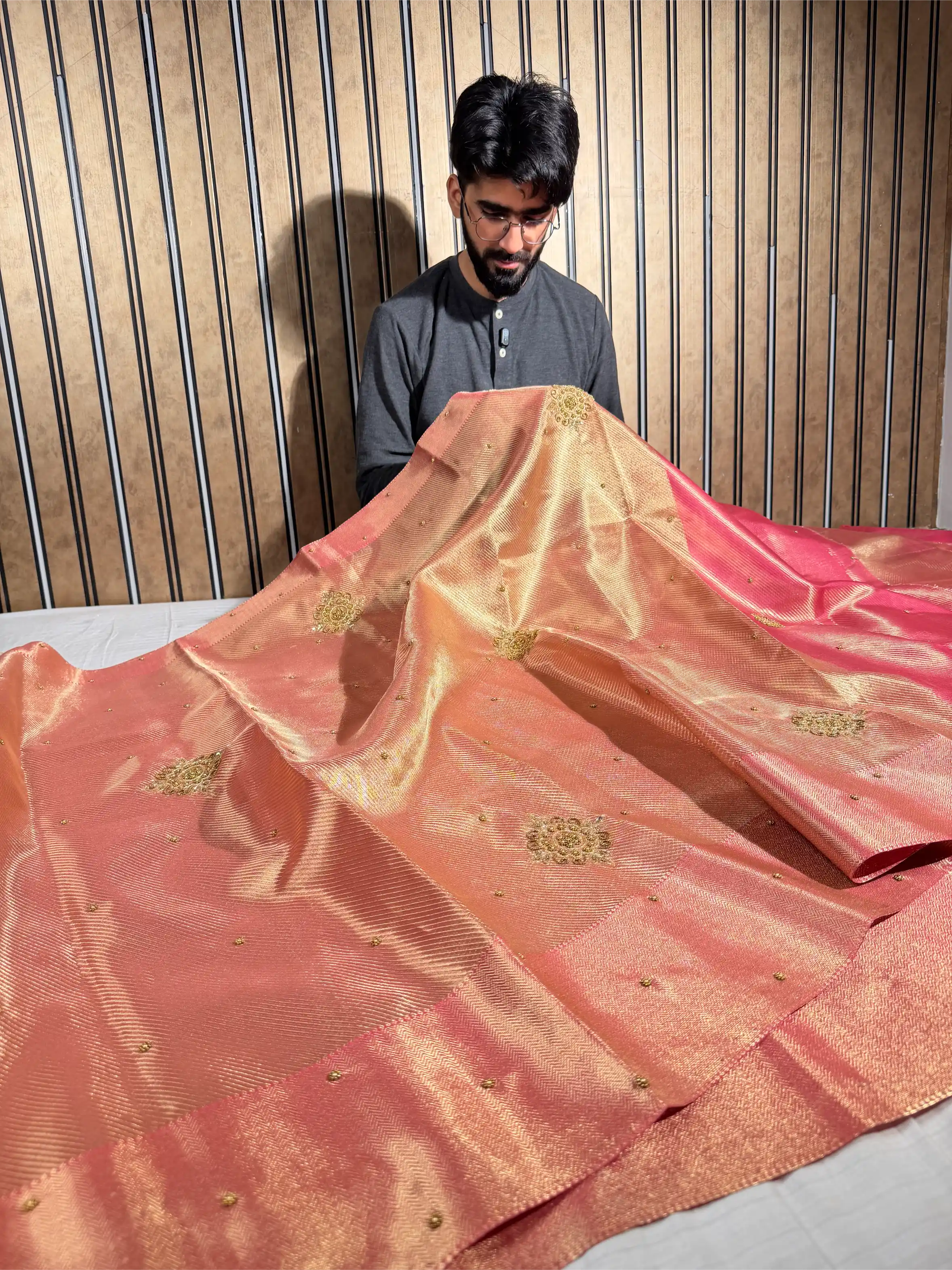 Dual Shaded Kanjivaram Brocade Tissue Silk Handwork Banarasi saree