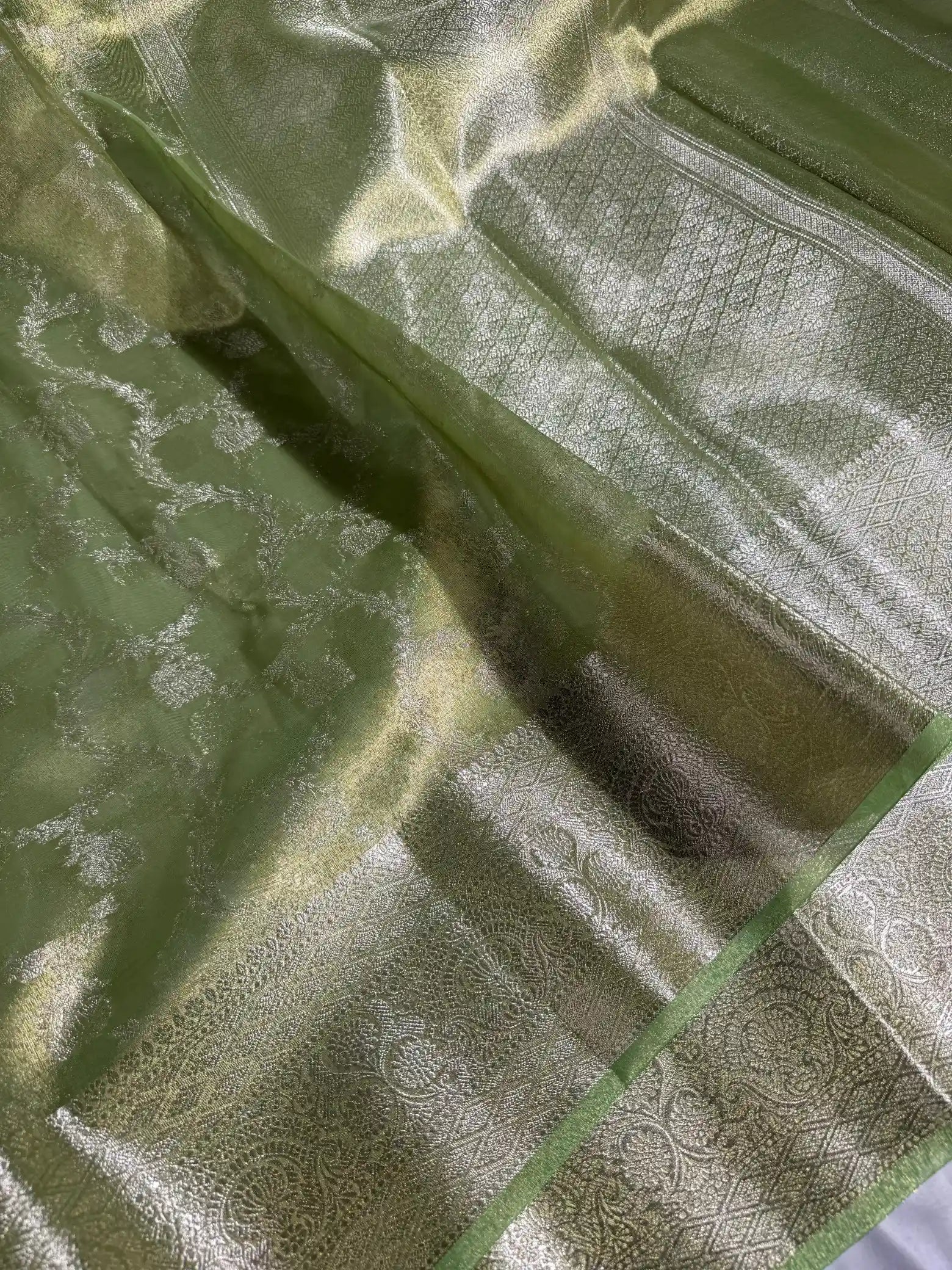Dual Shaded Metallic Parrot Green Glass Tissue Silk Banarasi Saree