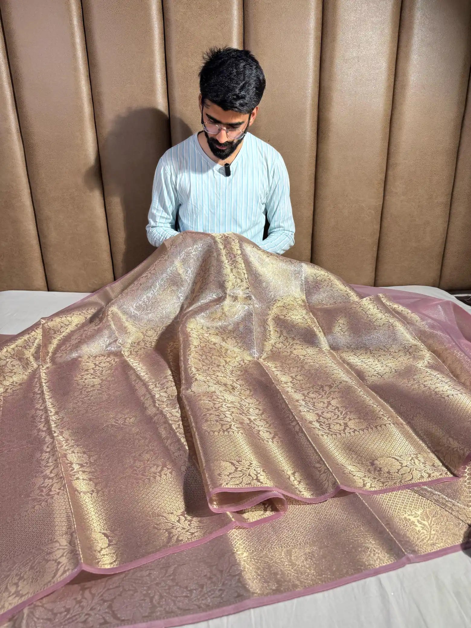 Dual Shaded Metallic Pink Texture Soft Tissue Silk Banarasi Saree in Floral Embossed Weave