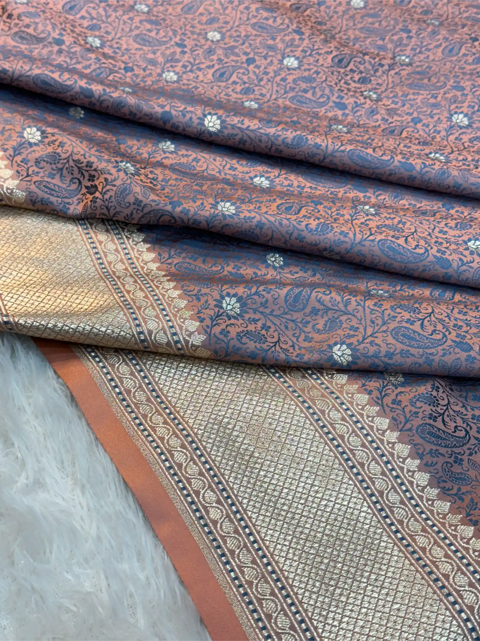 Dual Shaded Mashru Katan Silk Intricate Tanchui Weave Banarasi Saree