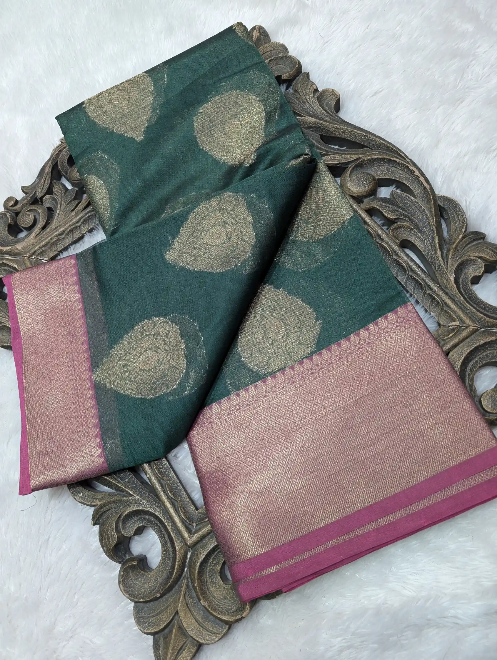 Eccentric Soft Silk Jacquard Weave Banarasi Saree