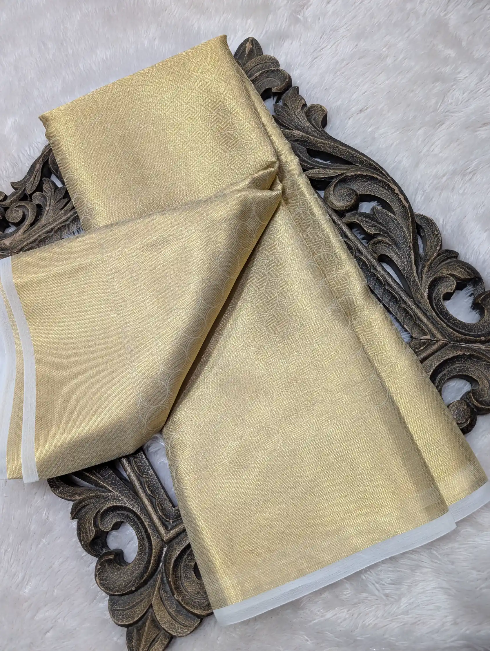 Eccentric Soft Silk Jacquard Weave Banarasi Saree