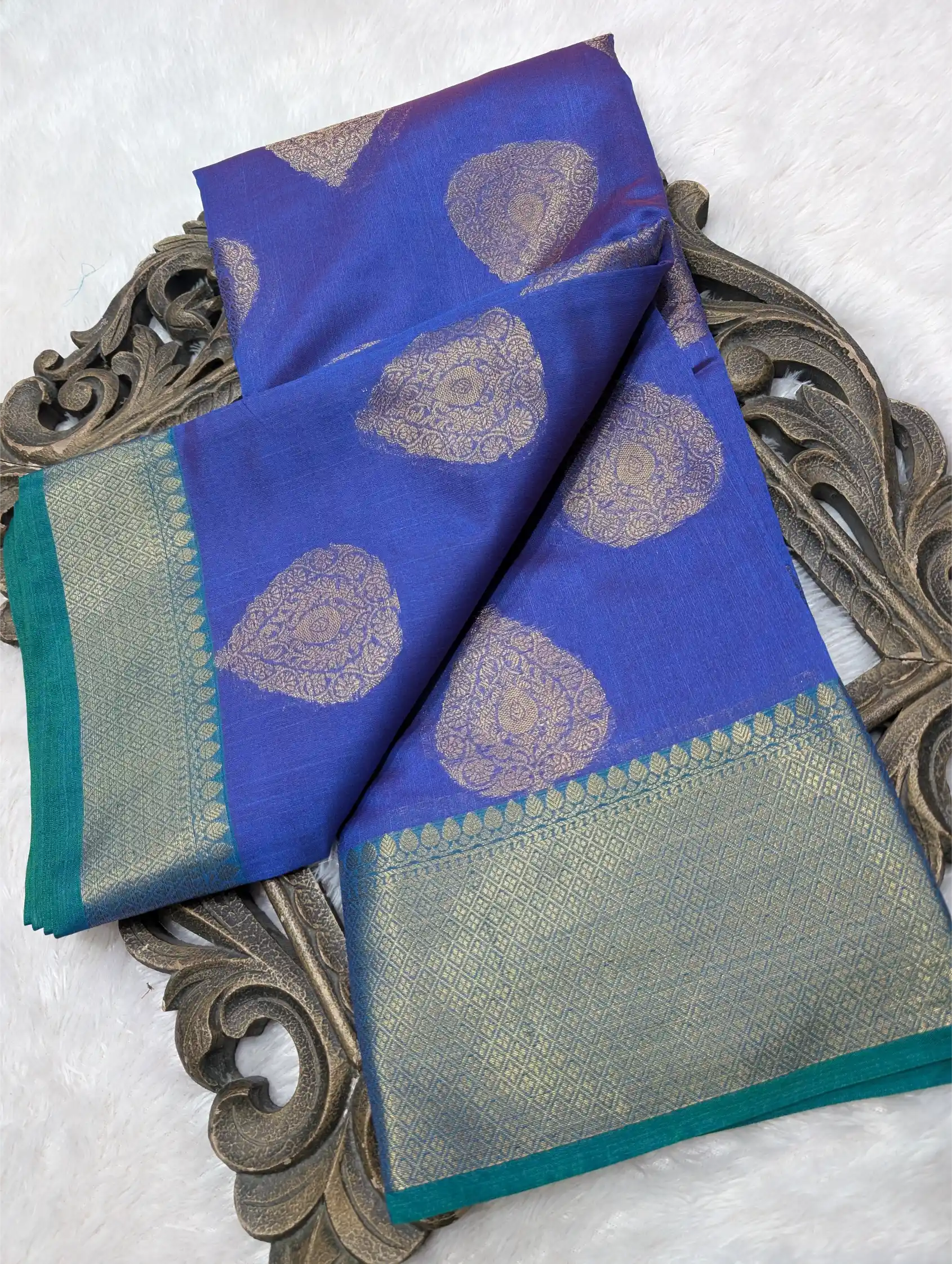 Eccentric Soft Silk Jacquard Weave Banarasi Saree