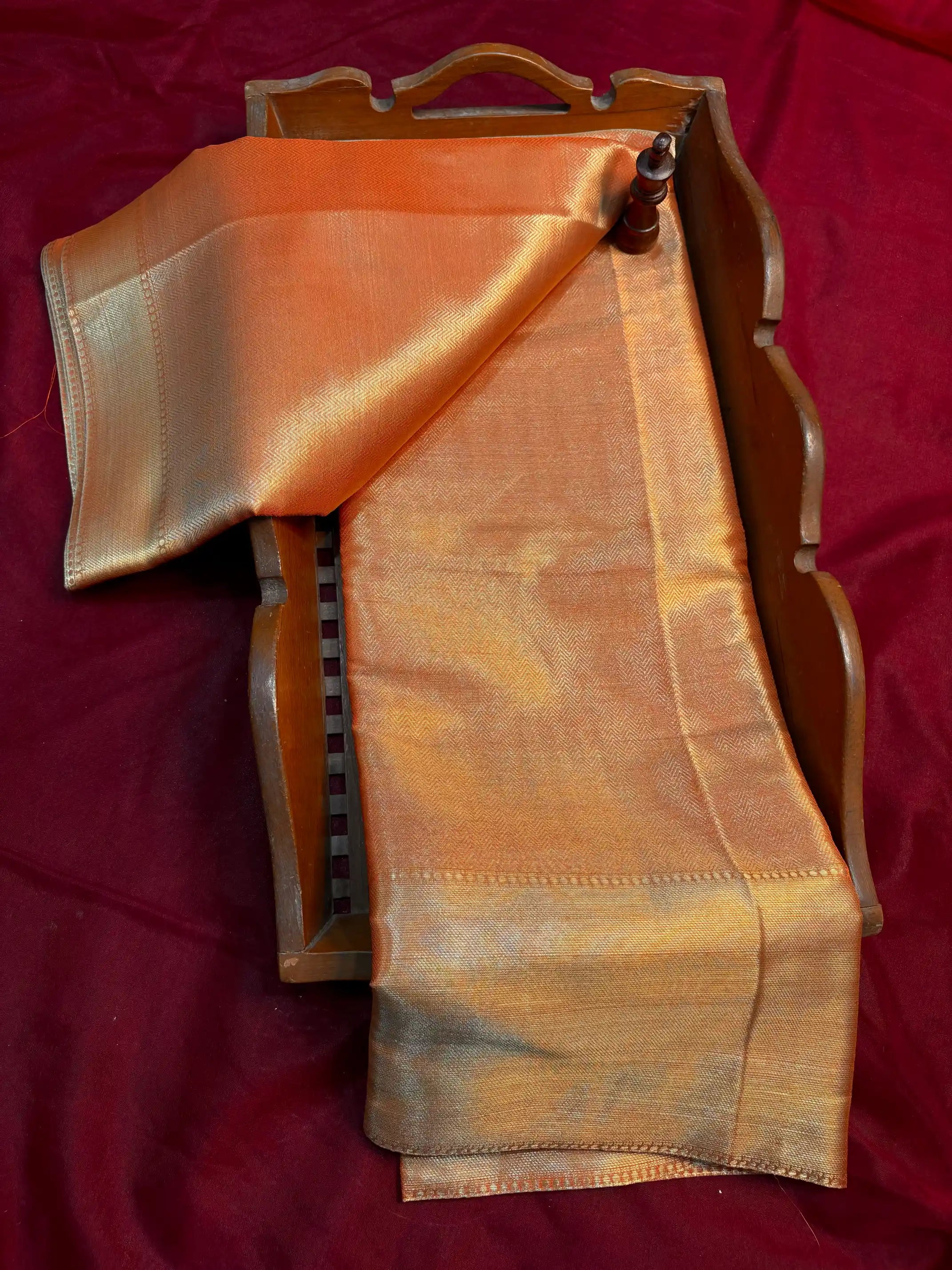 Eccentric Soft Tissue Traditional Jacquard Banarasi Saree