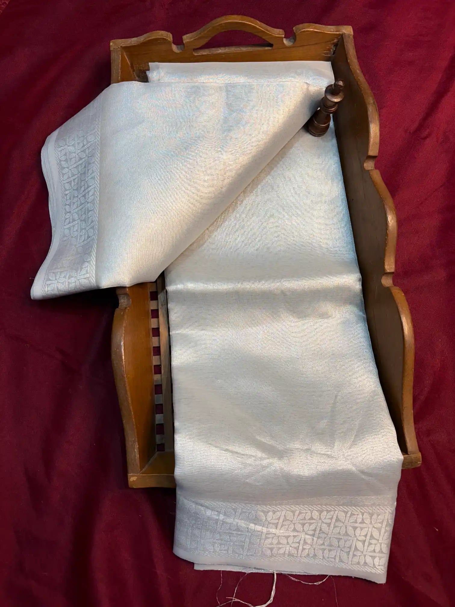 Eccentric Soft Tissue Traditional Jacquard Banarasi Saree