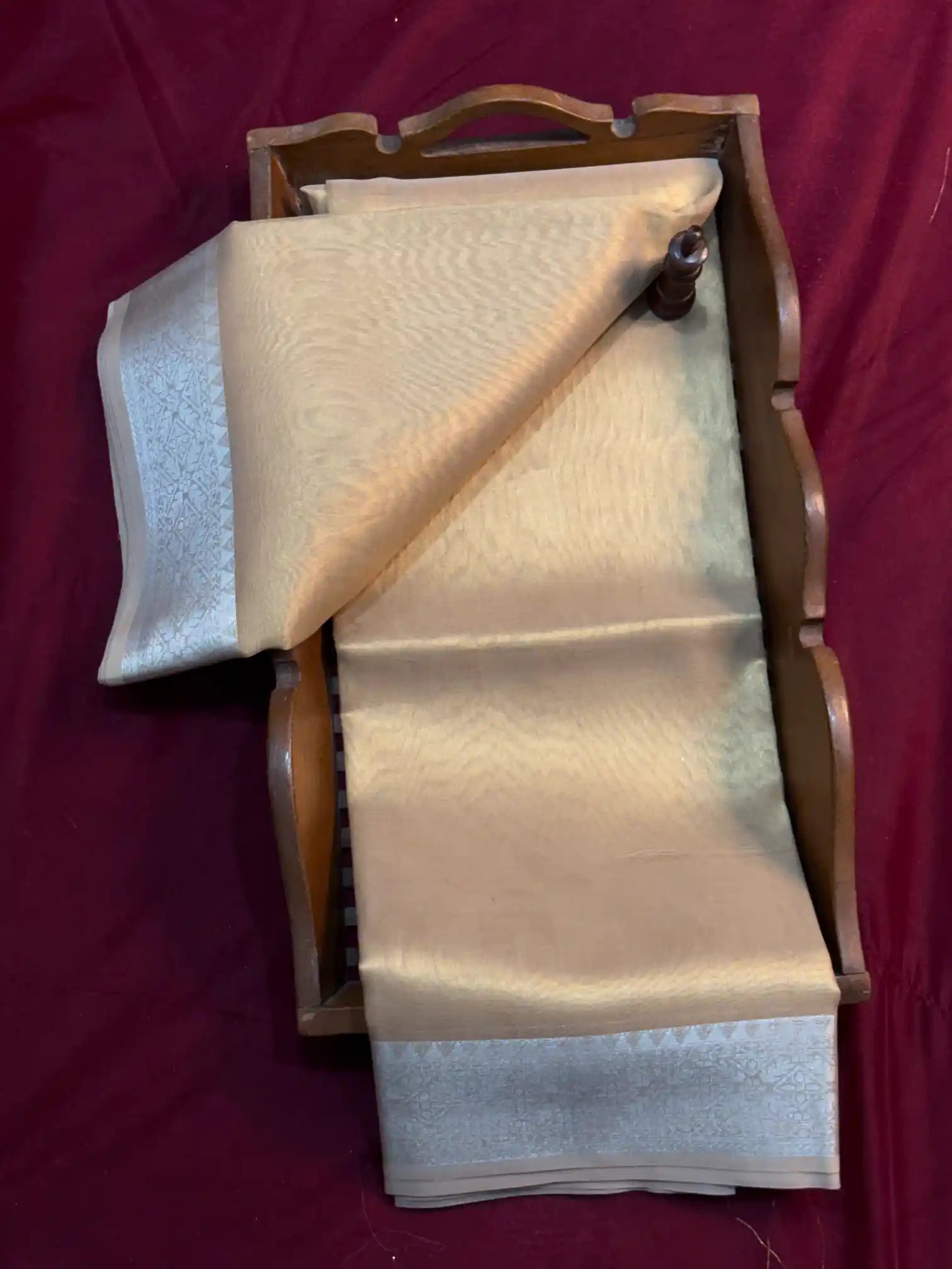 Eccentric Soft Tissue Traditional Jacquard Banarasi Saree