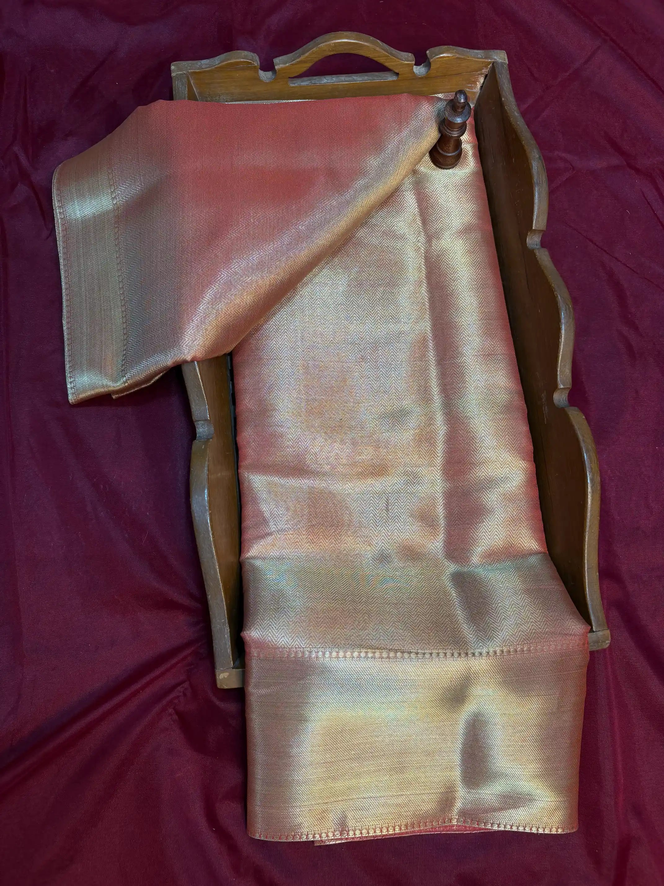 Eccentric Soft Tissue Traditional Jacquard Banarasi Saree