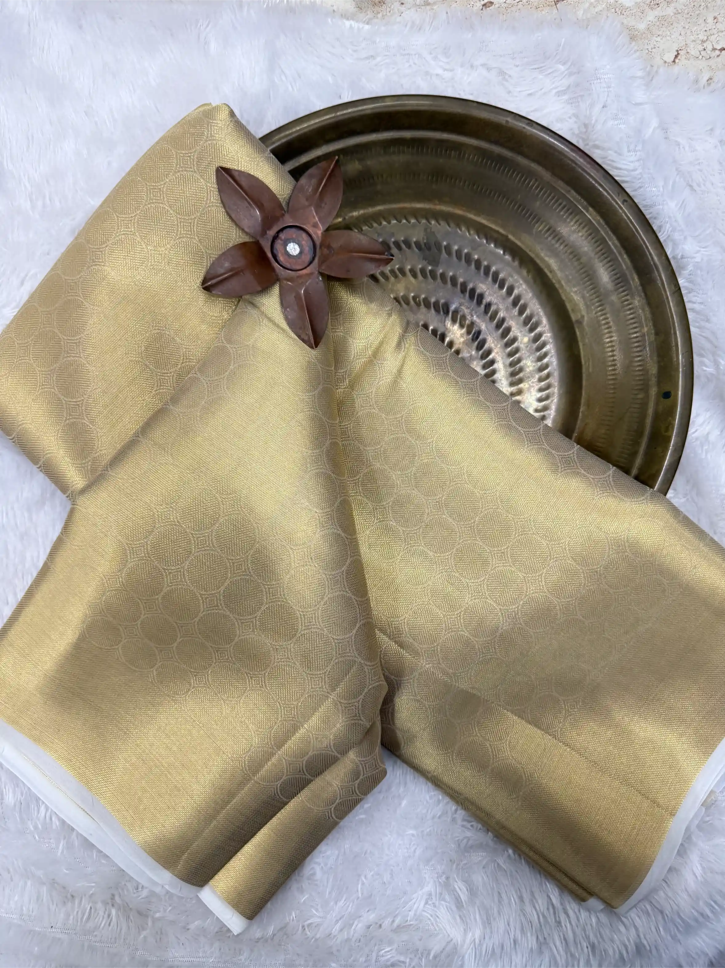 Eccentric Softsilk Traditional Jacquard Weave Banarasi Saree