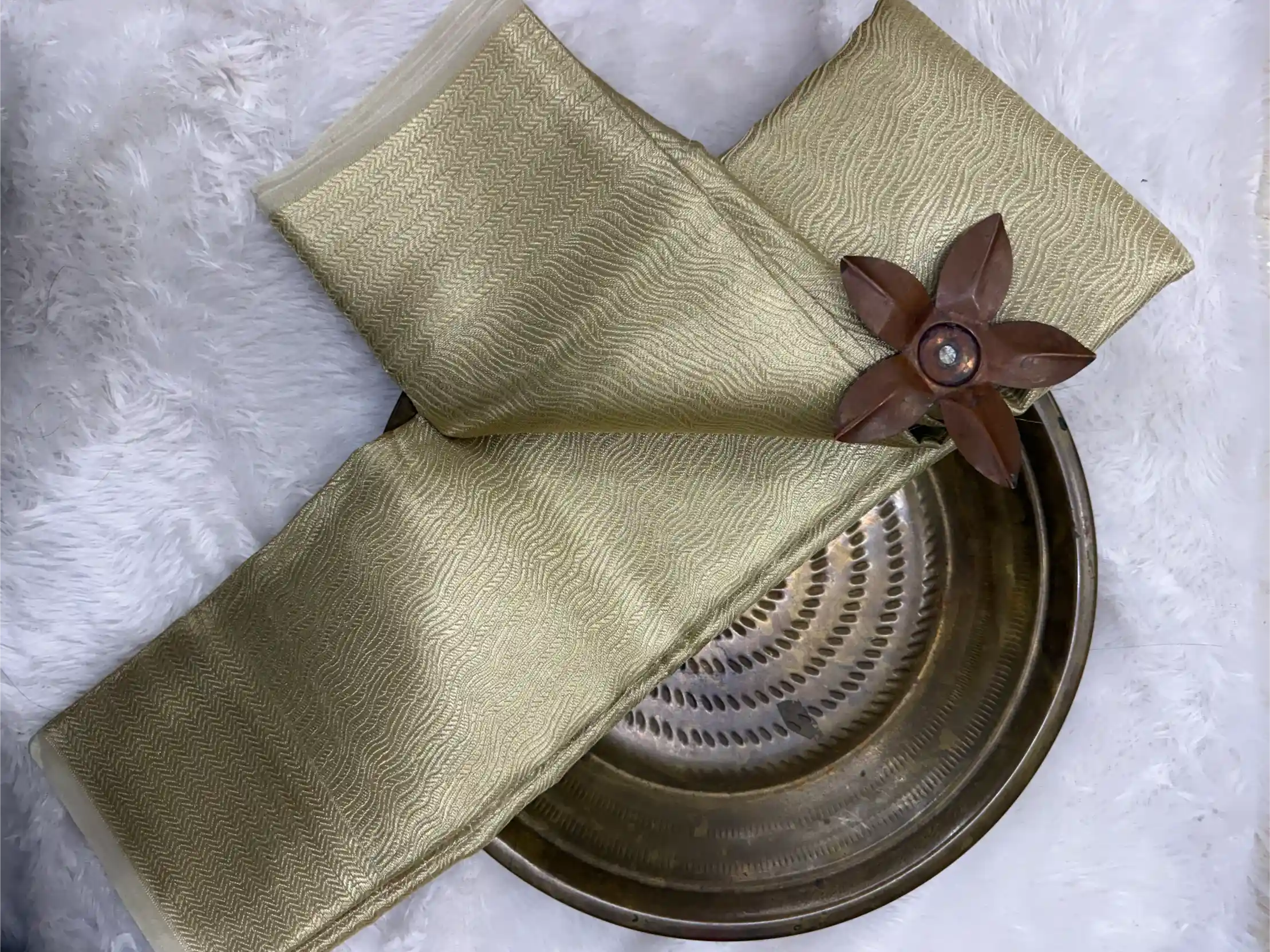 Eccentric Softsilk Traditional Jacquard Weave Banarasi Saree