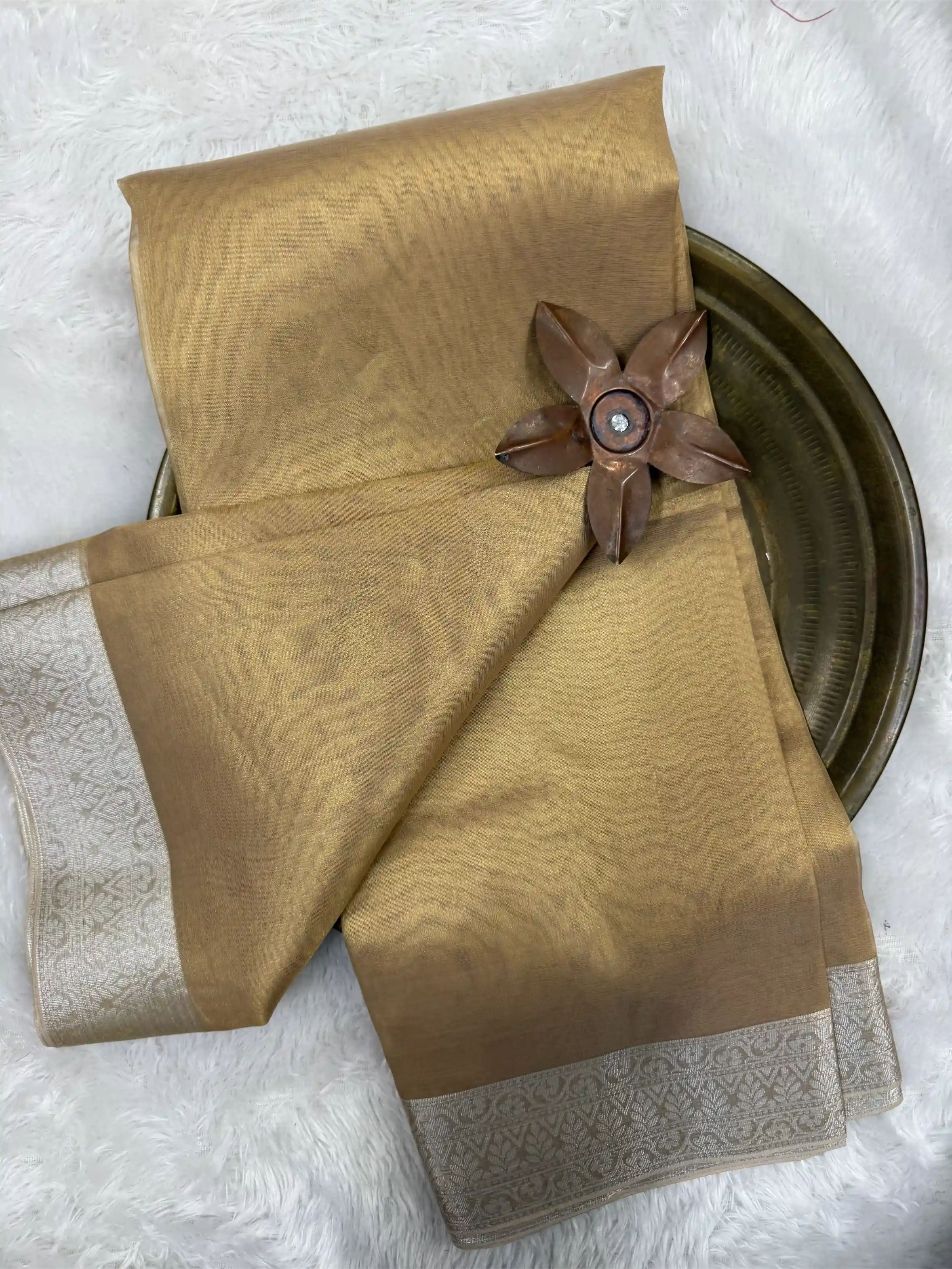 Eccentric Softsilk Traditional Jacquard Weave Banarasi Saree