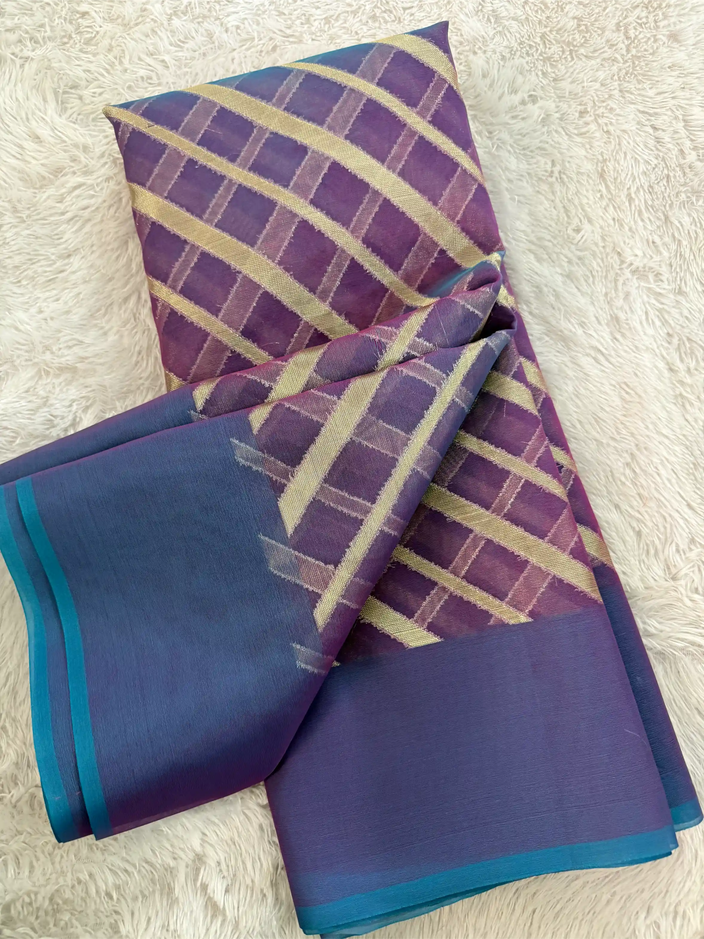 Eccentric Tissue Silk Meenakari Weave Banarasi Saree