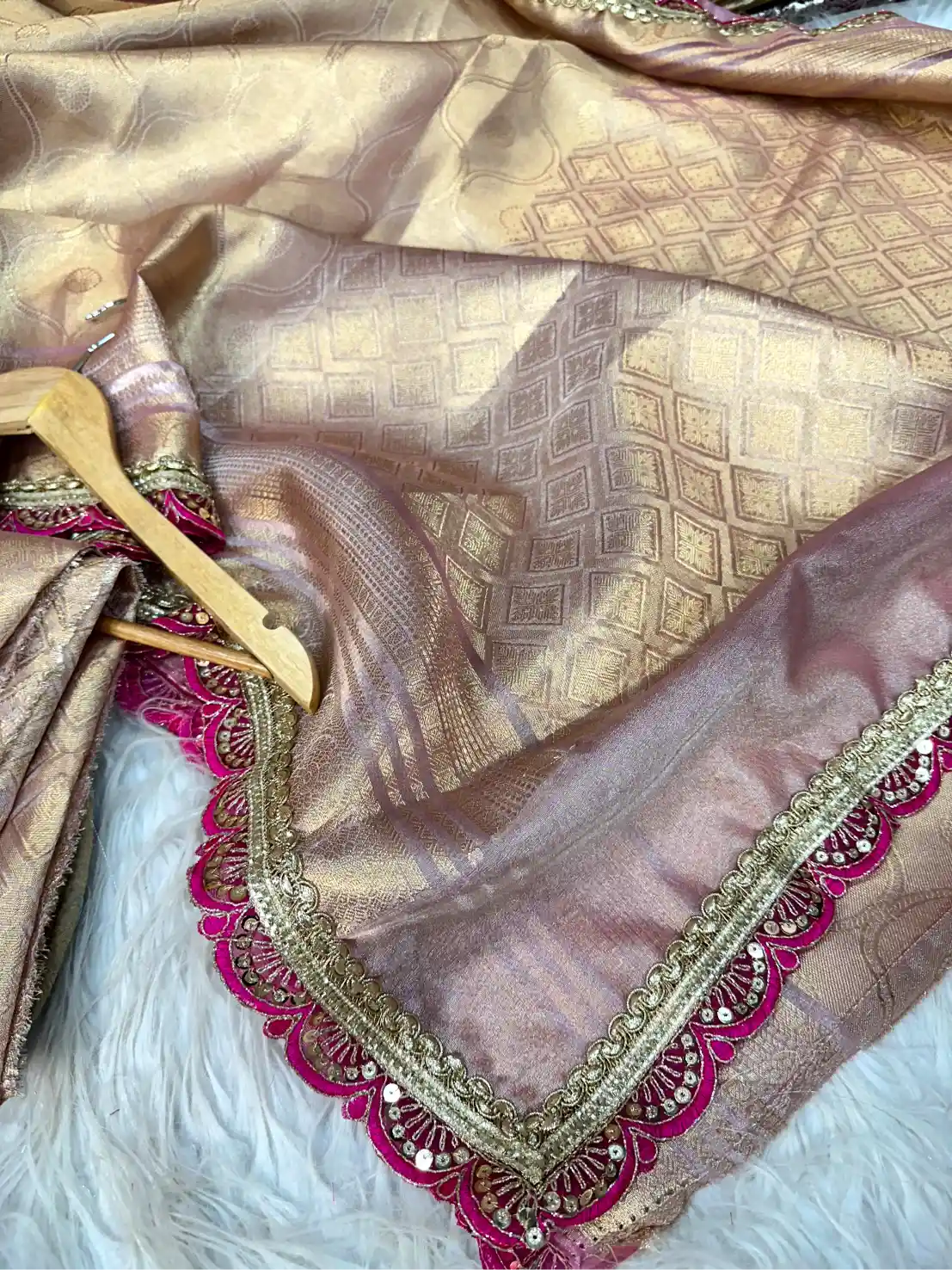Dual Shaded Tissue Silk Designer Lace Work Banarasi Saree