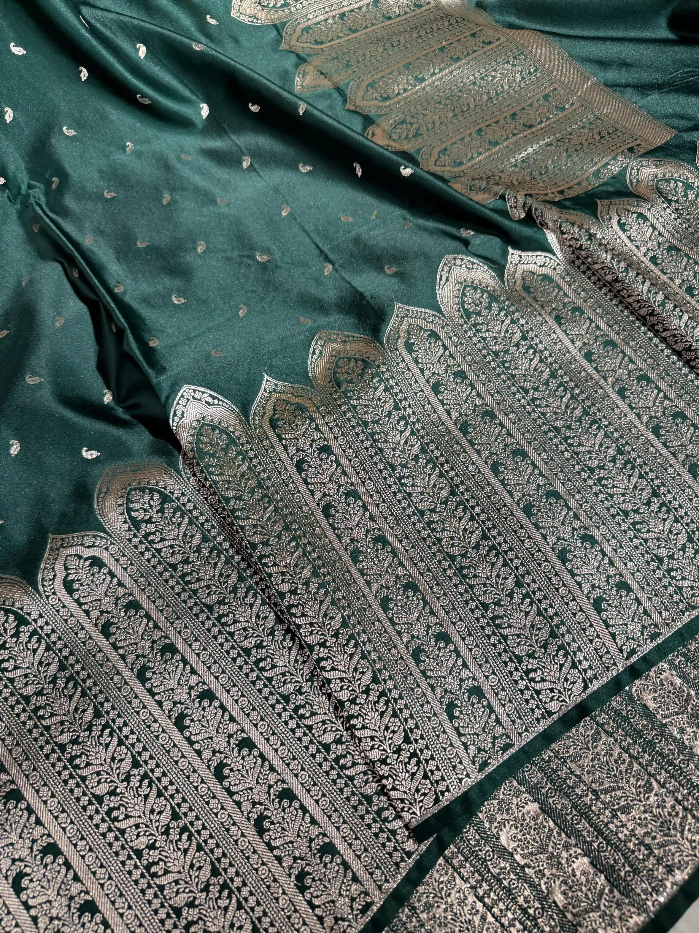 Emerald Green Mashru Katan Silk Heritage Weave Banarasi Saree