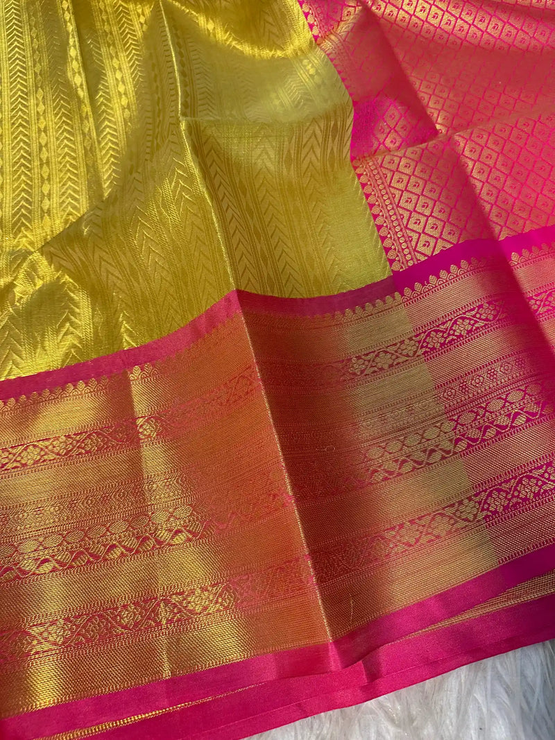 Exclusive Jacquard Weave Banarasi Saree