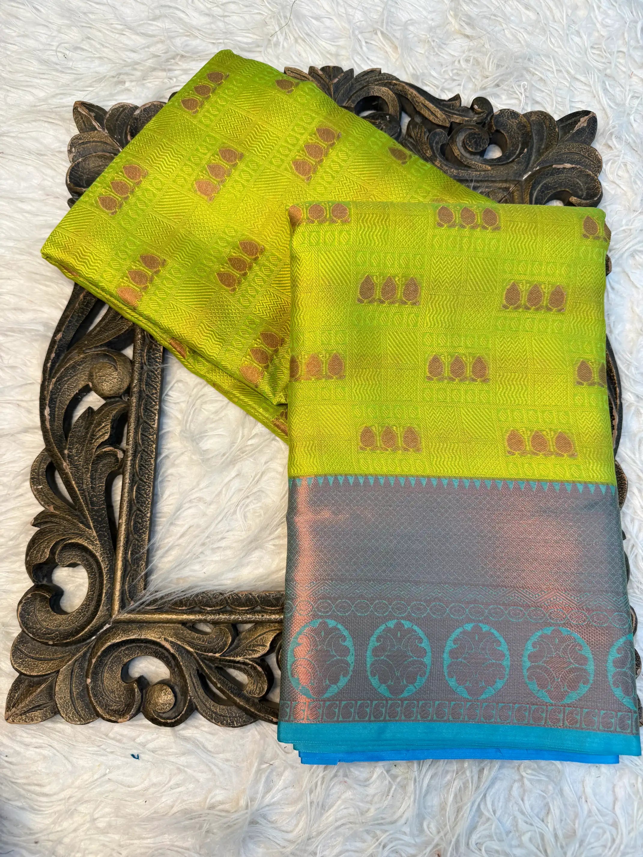 Contemporary Weave Softsilk Heritage Banarasi Saree