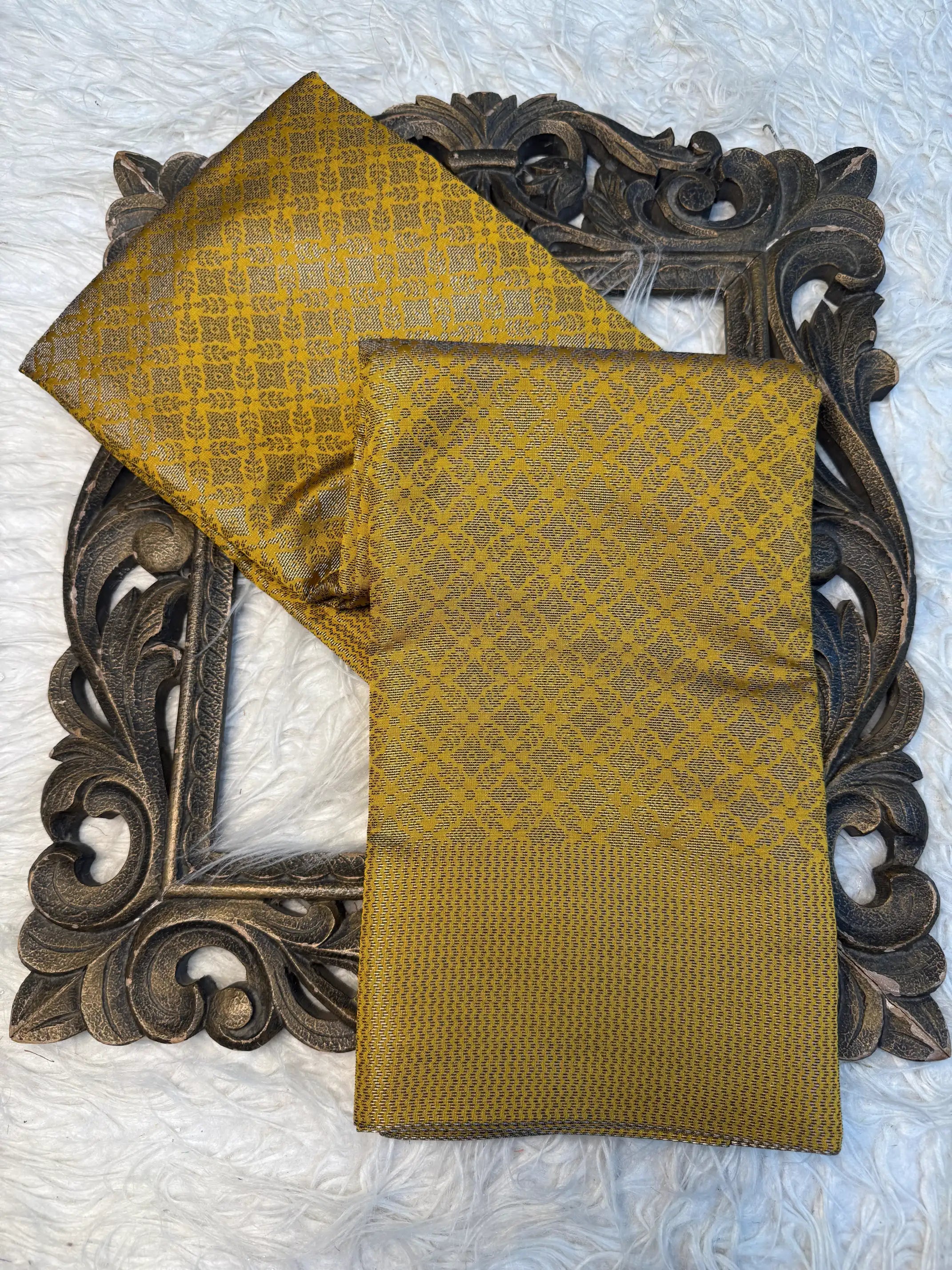 Contemporary Weave Softsilk Heritage Banarasi Saree
