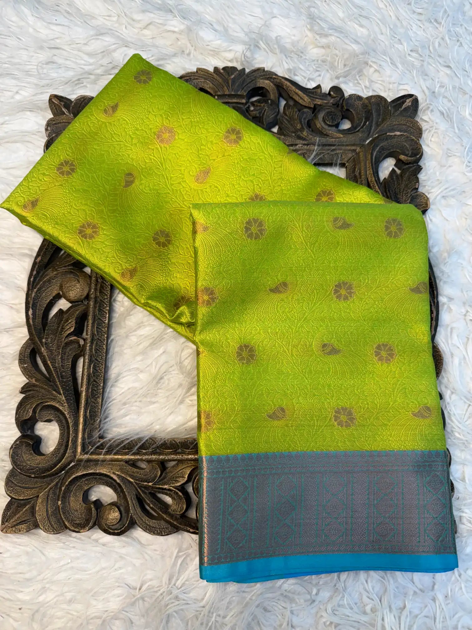 Contemporary Weave Softsilk Heritage Banarasi Saree