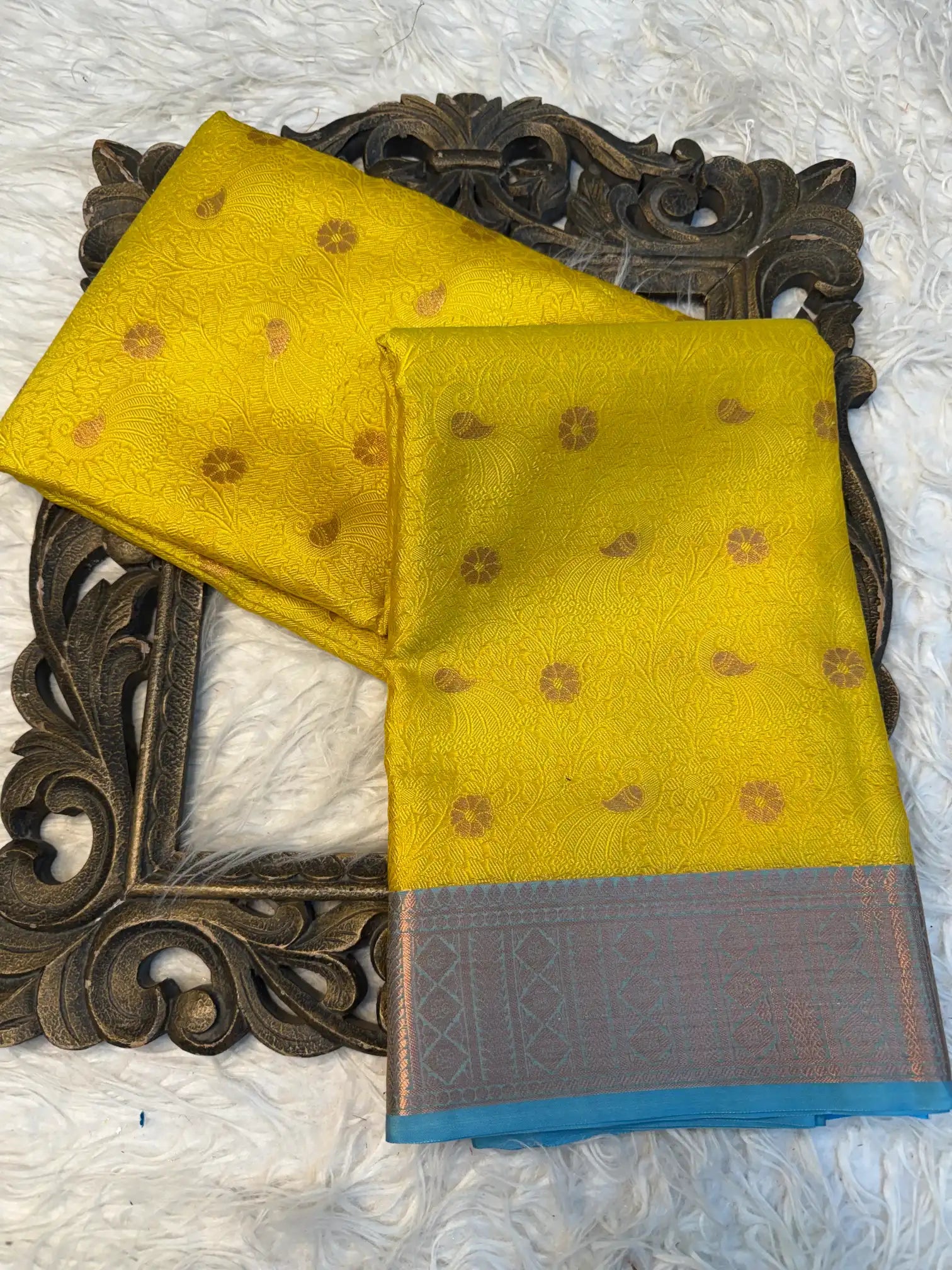Contemporary Weave Softsilk Heritage Banarasi Saree