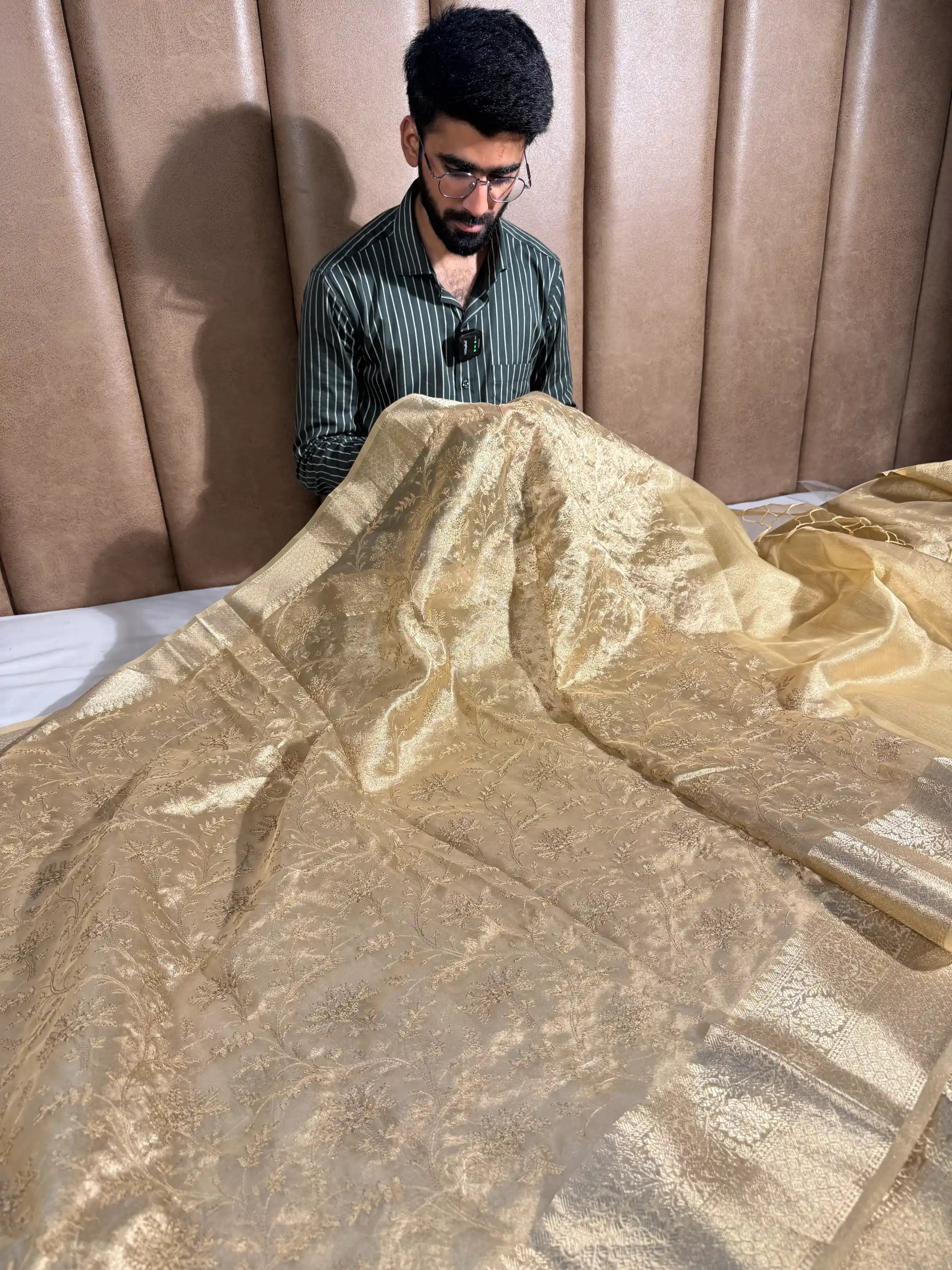 Golden Tissue Silk Traditional Embroidery Work Banarasi Saree