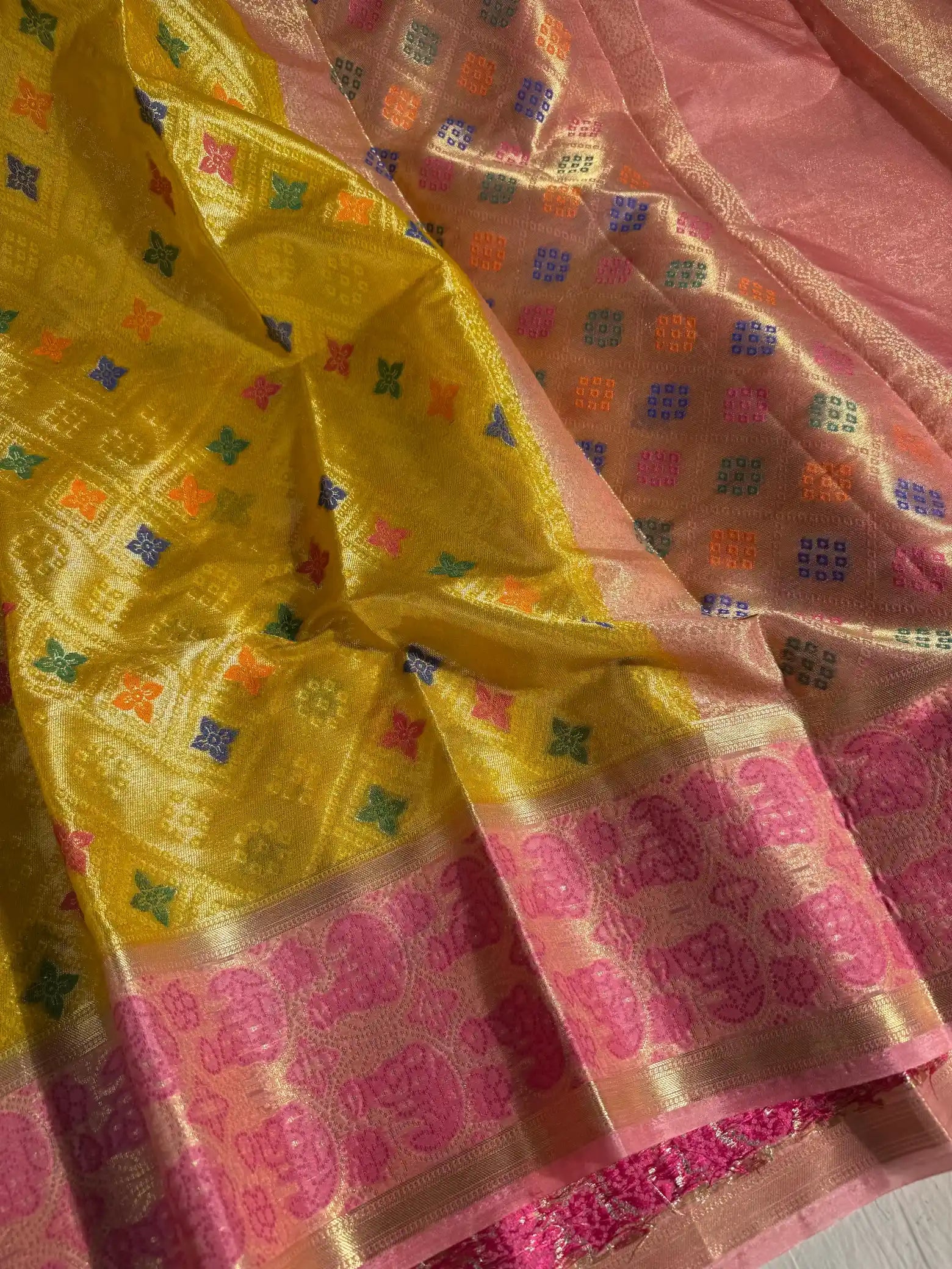 Goldish Shade Pattu Tissue Silk Zari Intricate Banarasi Saree