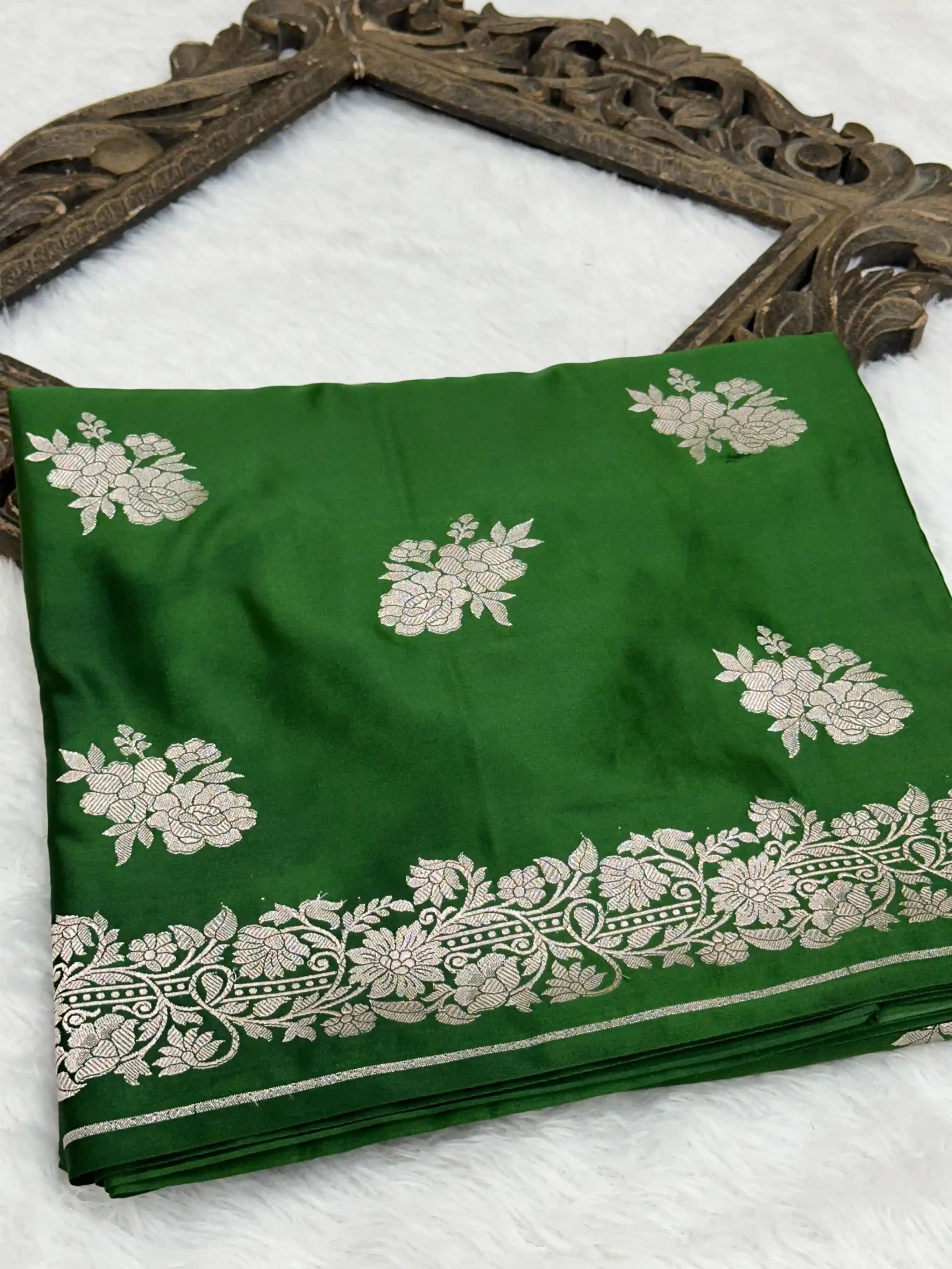 Green Contemporary Weave Mashru Silk Saree