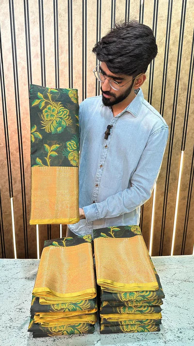 Green Soft Silk Floral Weave Resham Patola Saree